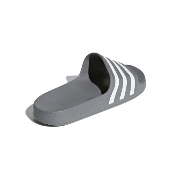 ADIDAS ADILETTE AQUA GRETHR/FTWWHT/GRETHR – Bild 4
