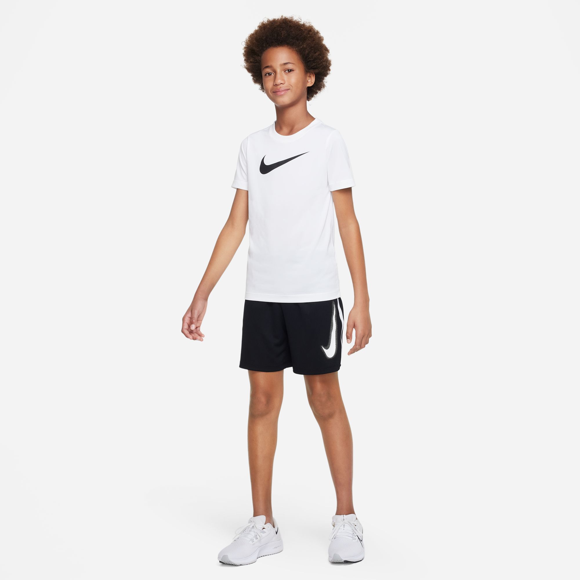 NIKE B NK DF MULTI+ SHORT HBR BLACK/WHITE/WHITE – Bild 4