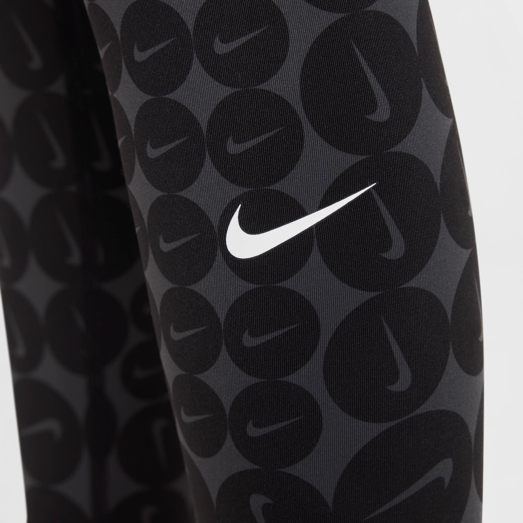 NIKE G NK DF ONE TGHT AOP BLACK/WHITE – Bild 4
