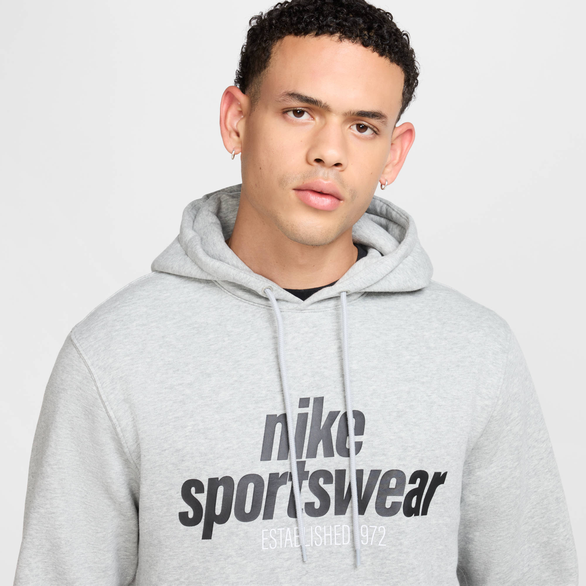 NIKE M NK CLUB BB PO HDY NSW GFX DK GREY HEATHER/LT SMOKE GREY/ – Bild 3