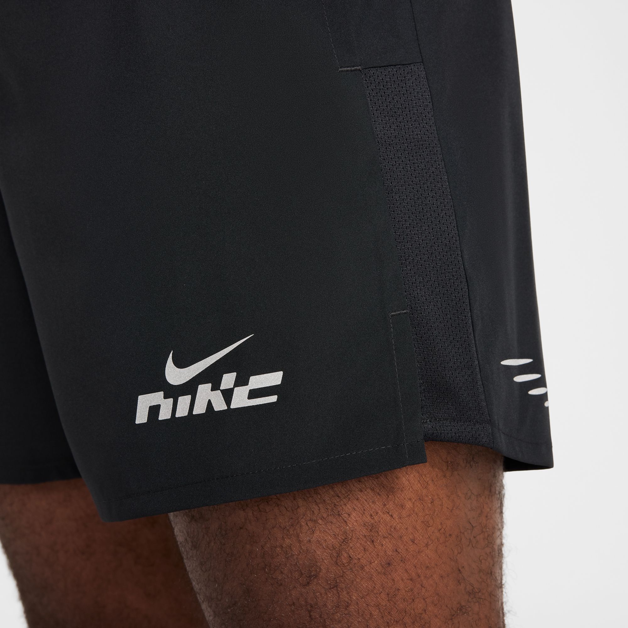 NIKE M NK DF CHLLGR 5BF FLASH SHORT BLACK/BLACK/BLACK/REFLECTIVE S