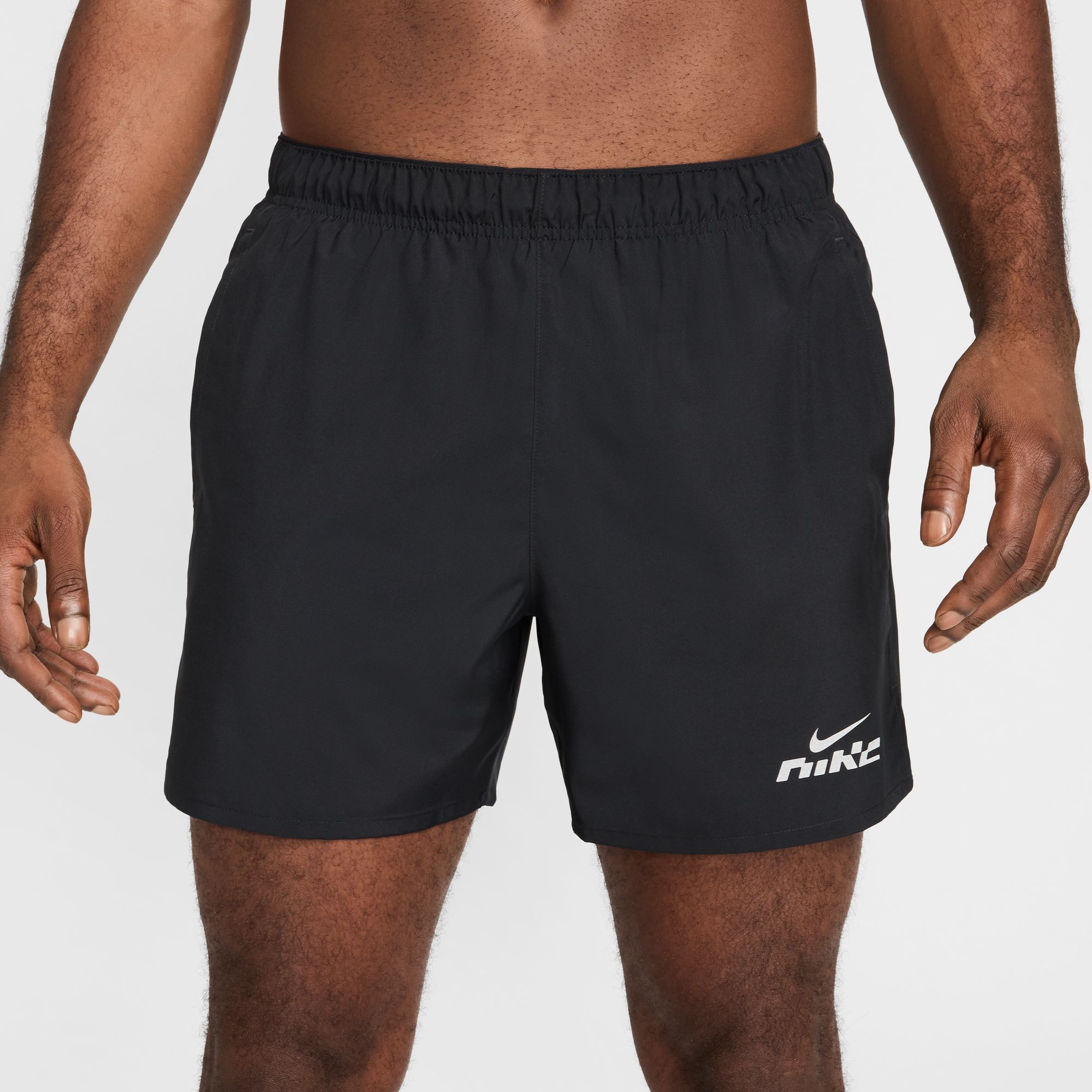NIKE M NK DF CHLLGR 5BF FLASH SHORT BLACK/BLACK/BLACK/REFLECTIVE S – Bild 4