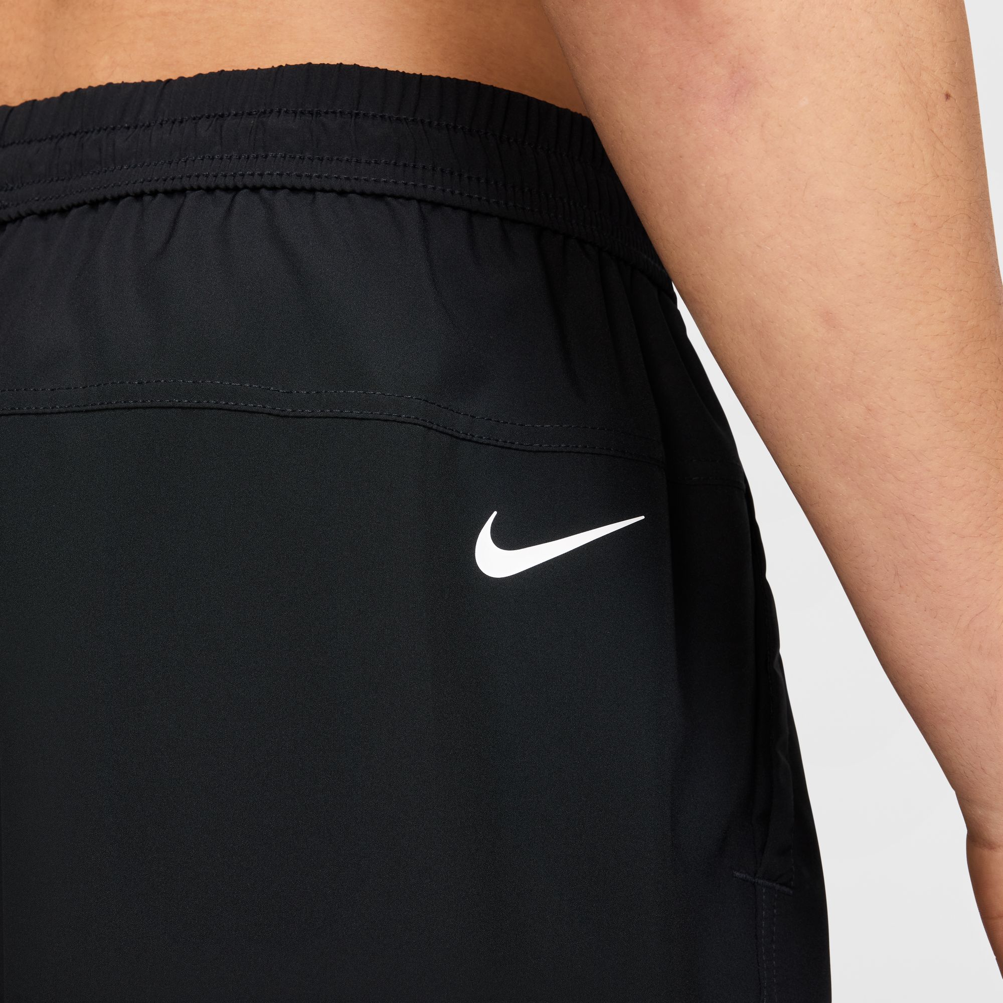 NIKE M NK DF FORM 7IN UL SHORT SWOO BLACK/WHITE – Bild 5