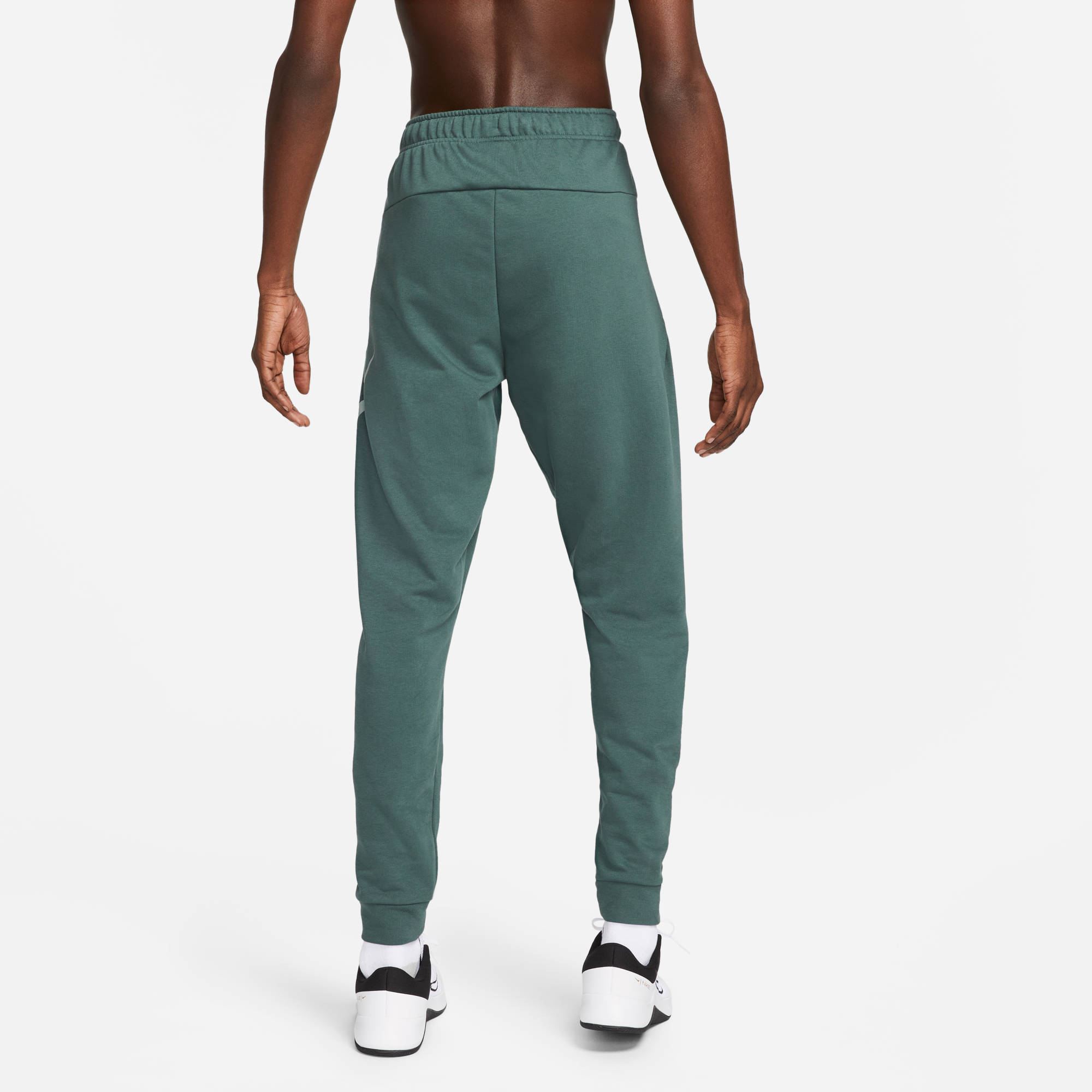NIKE M NK DF PNT TAPER FA SWSH FADED SPRUCE/MICA GREEN – Bild 2