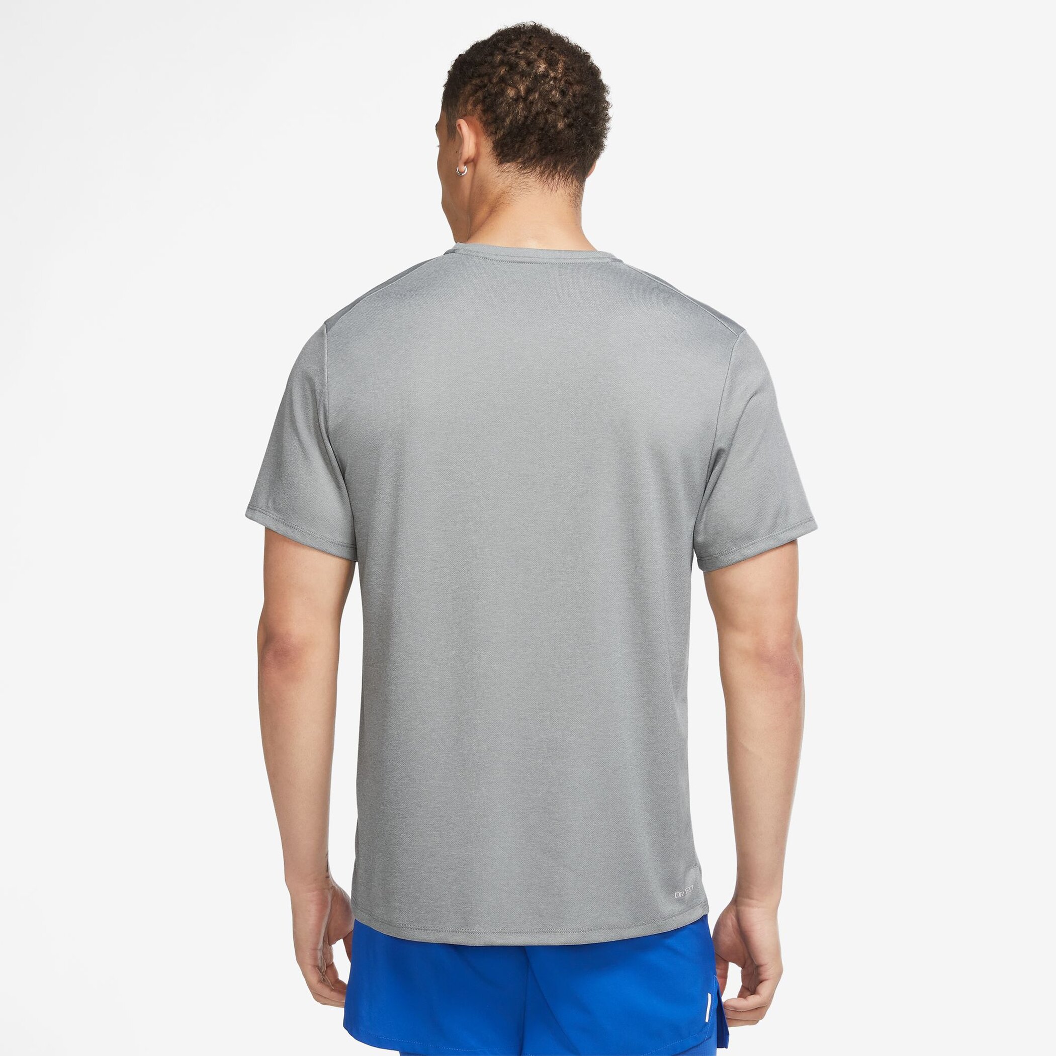 NIKE M NK DF UV MILER SS PARTICLE GREY/GREY FOG/REFLECT – Bild 2