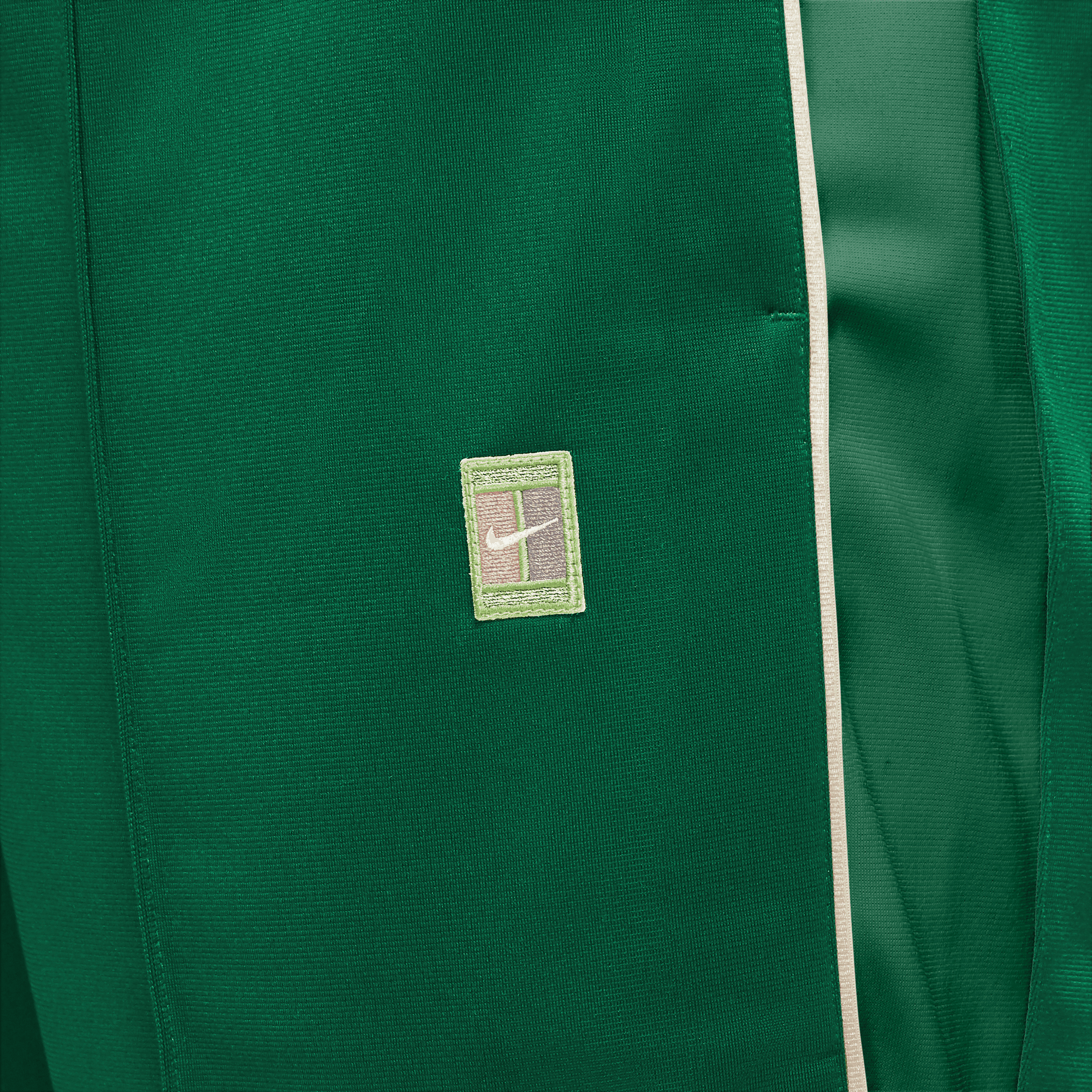 NIKE M NKCT HERITAGE SUIT PANT GORGE GREEN/COCONUT MILK – Bild 3