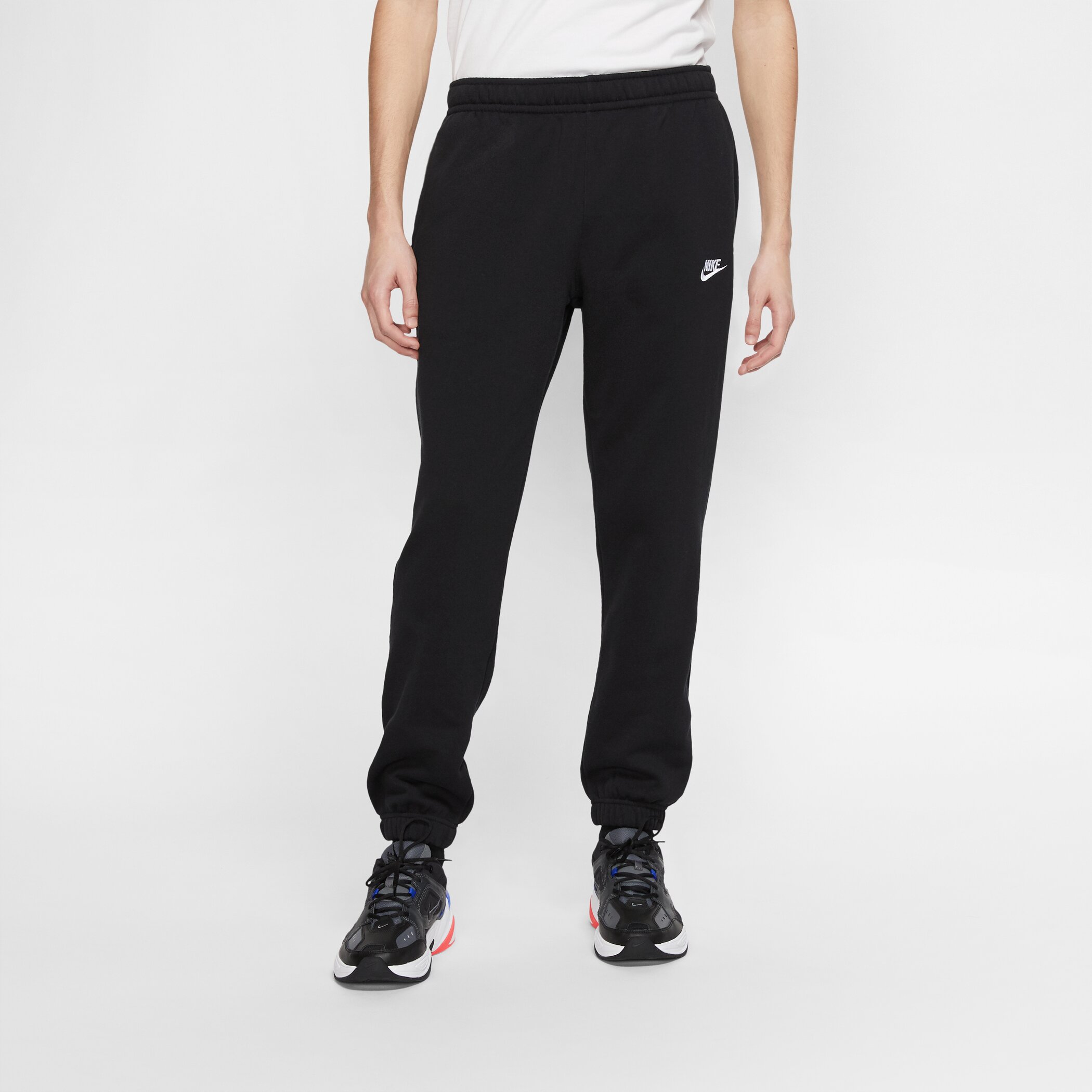 NIKE M NSW CLUB PANT CF BB BLACK/BLACK/WHITE – Bild 4