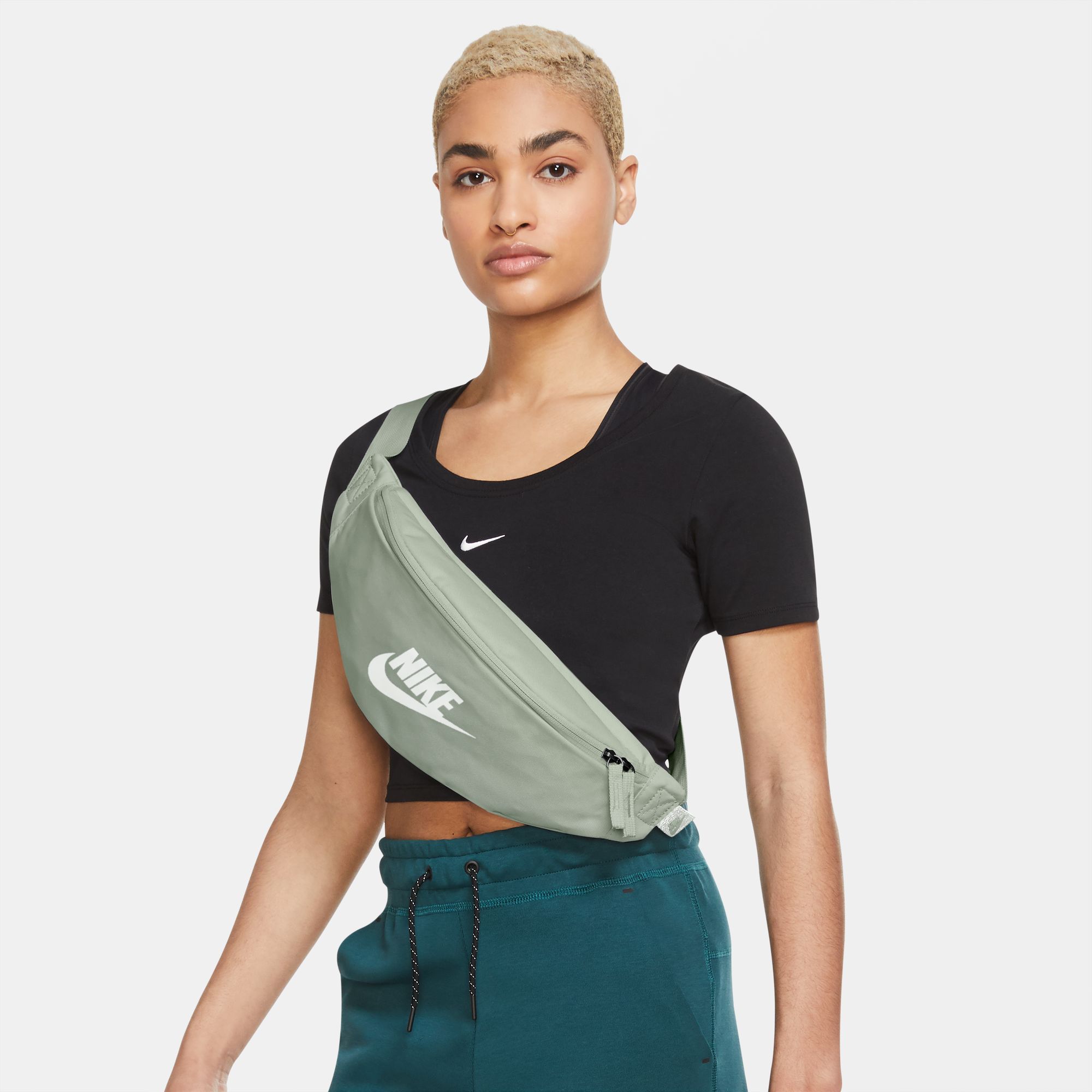 NIKE NK HERITAGE WAISTPACK - FA21 JADE HORIZON/JADE HORIZON/SUMM – Bild 6