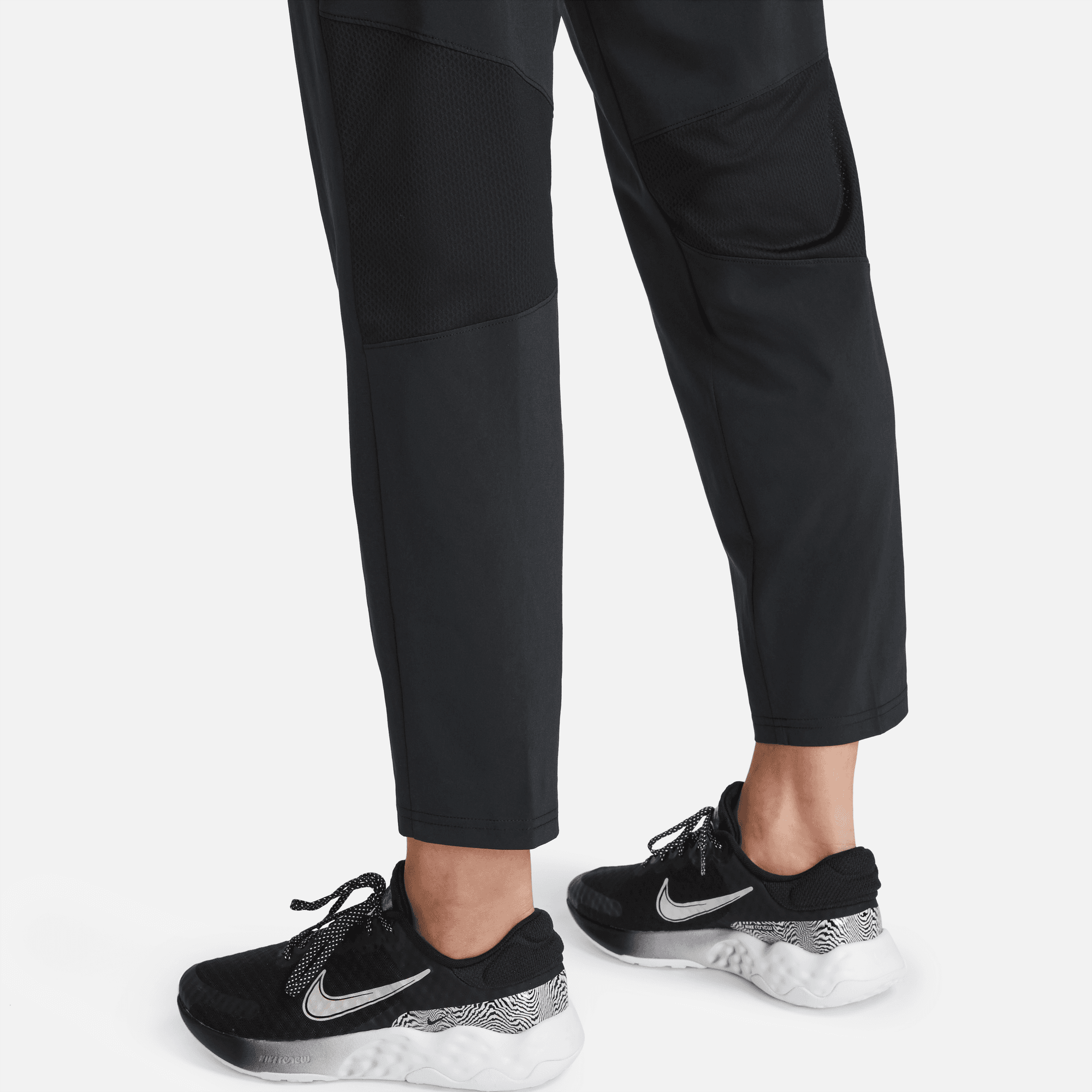 NIKE W NK FAST DF MR 7/8 PANT BLACK/REFLECTIVE SILV – Bild 6