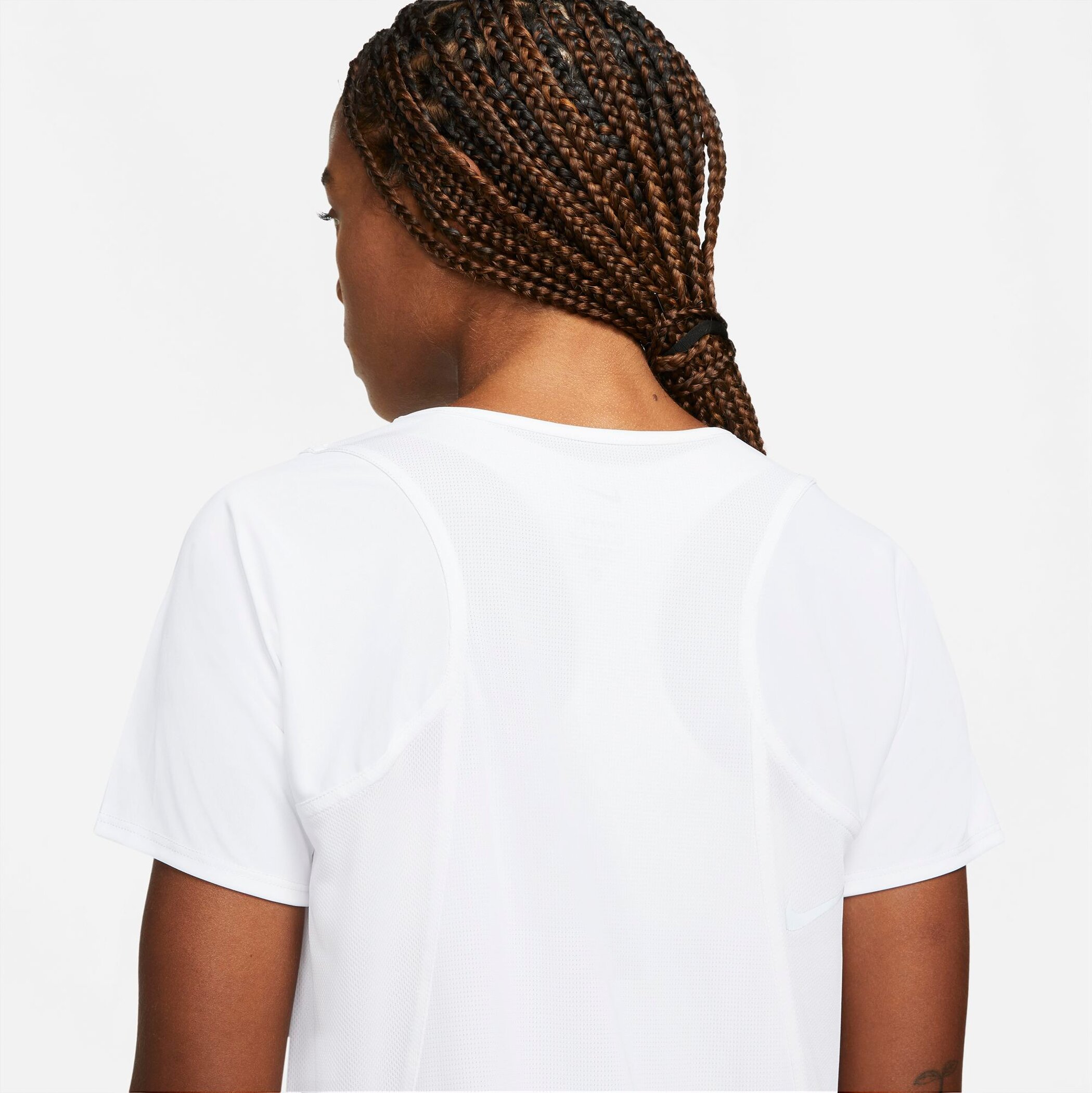 NIKE W NK FAST DF SS TOP WHITE/REFLECTIVE SILV – Bild 4