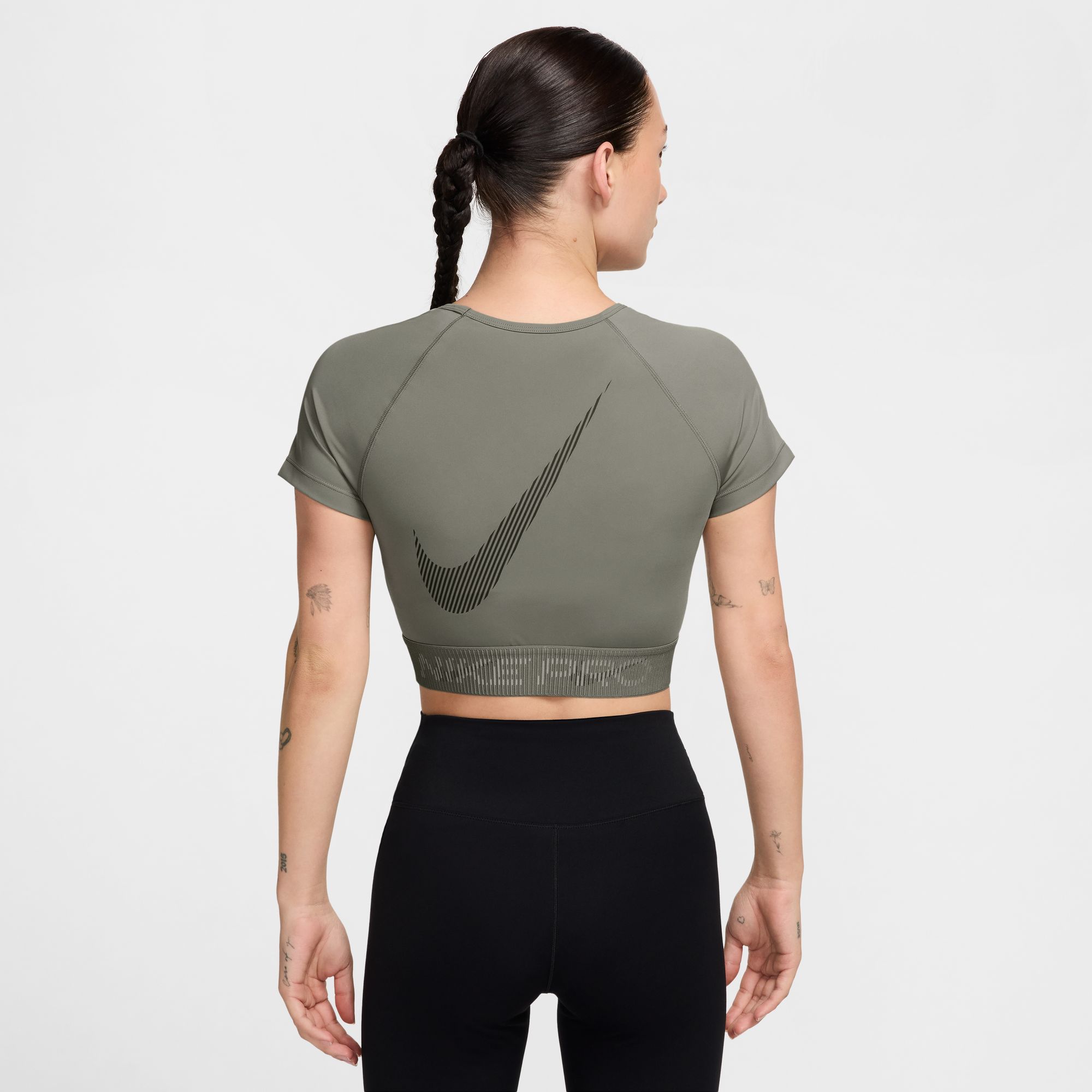 NIKE W NP DF SS CROP TOP TT GX LIGHT ARMY/CARGO KHAKI/WHITE – Bild 2
