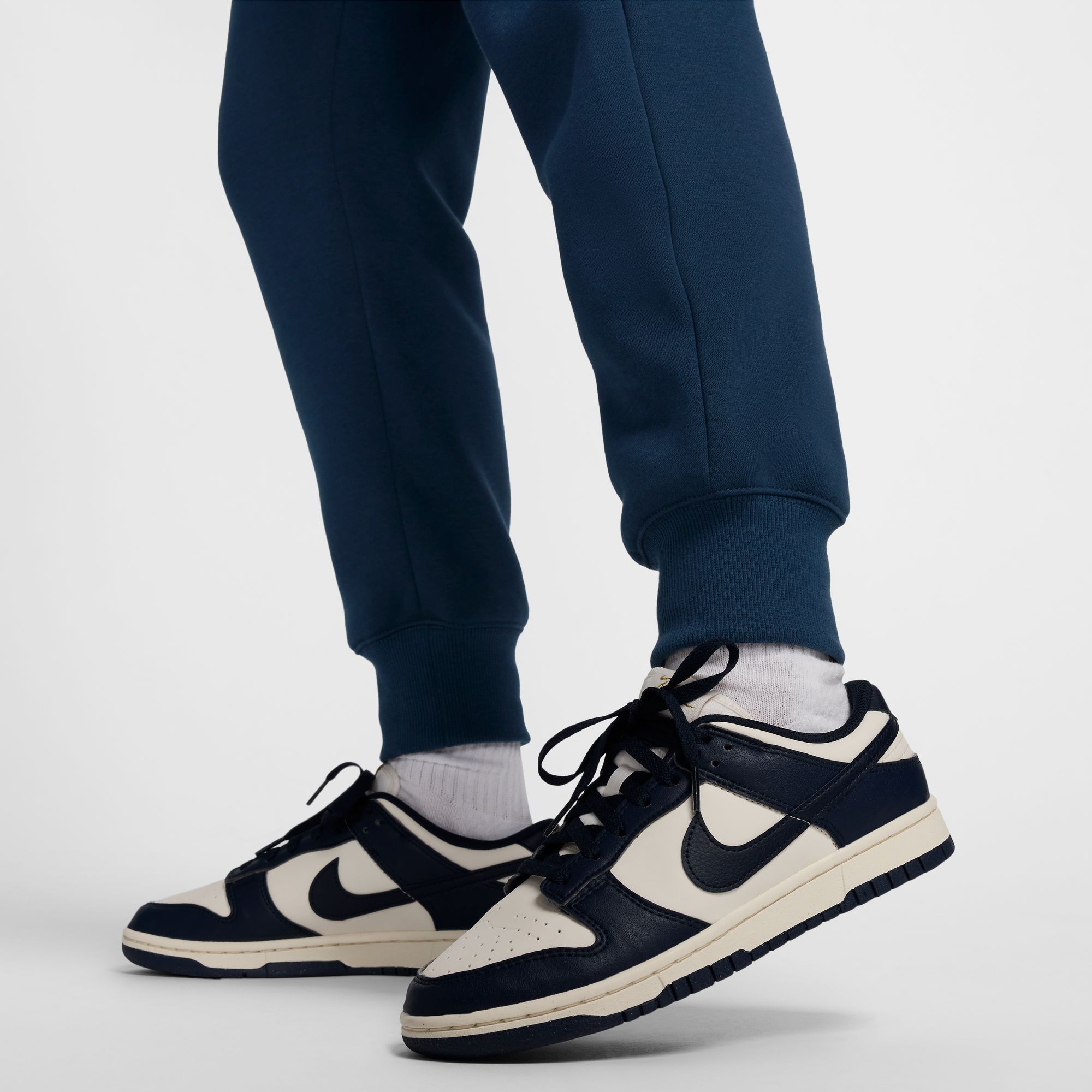 NIKE W NSW PHNX FLC MR STD LOGO PNT ARMORY NAVY – Bild 5