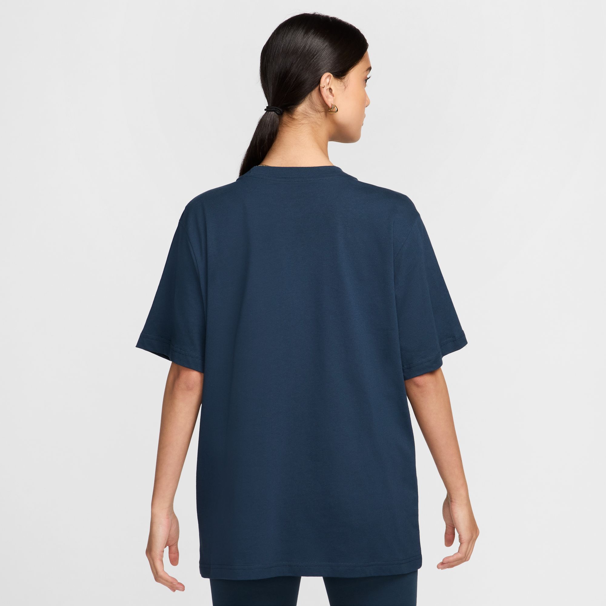 NIKE W NSW TEE ESSNTL LBR ARMORY NAVY – Bild 2