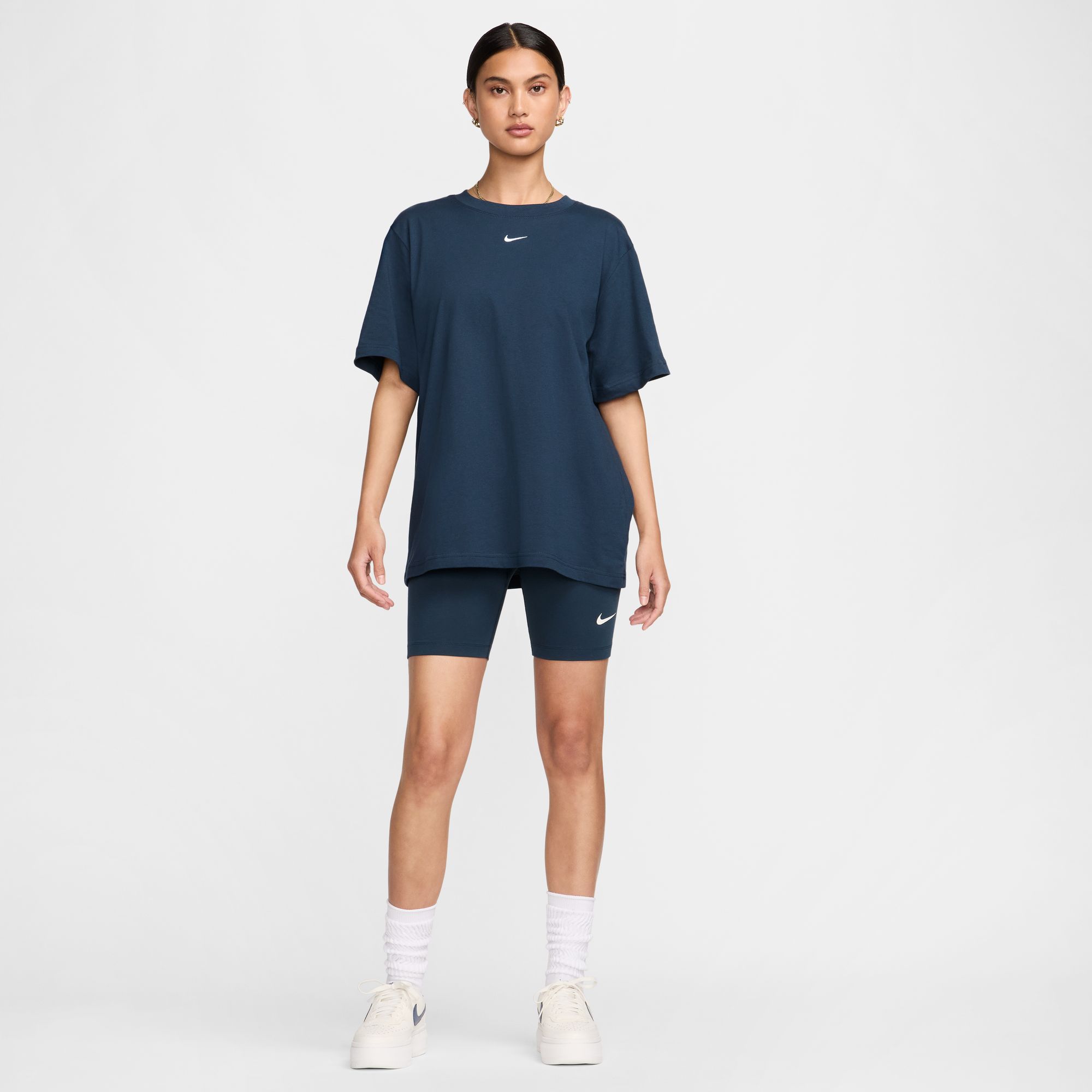 NIKE W NSW TEE ESSNTL LBR ARMORY NAVY – Bild 5