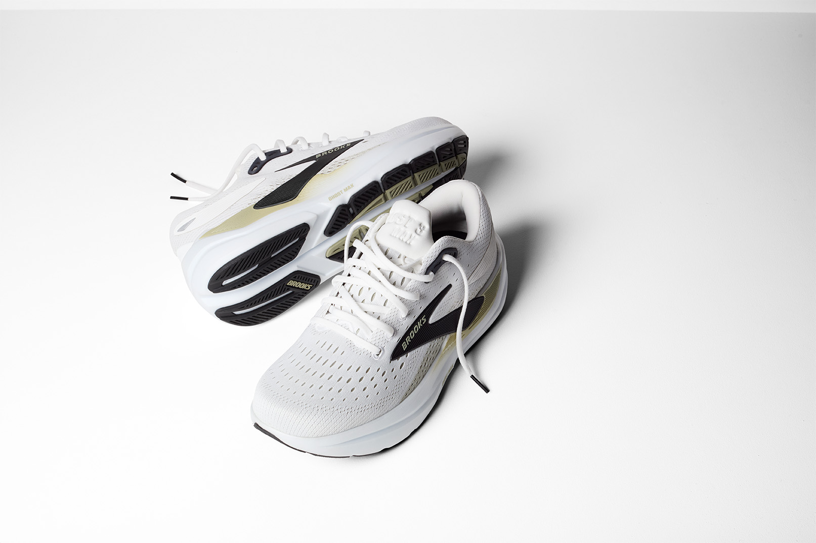 BROOKS Ghost Max 3 BRIGHT WHITE/TEA/BLACK – Bild 8
