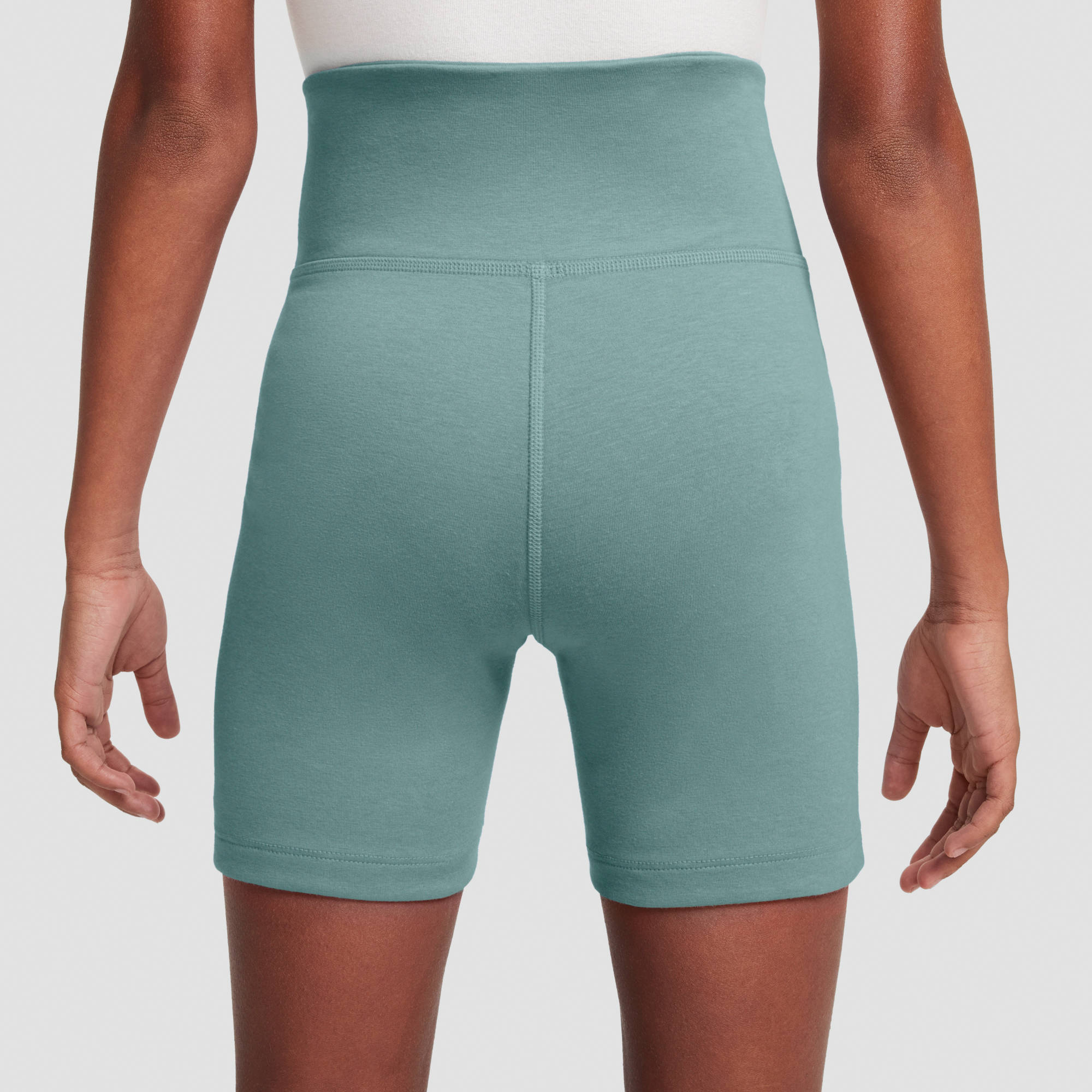 NIKE G NSW CLSSC 5IN HR BIKE SHORT CANNON/WHITE – Bild 5