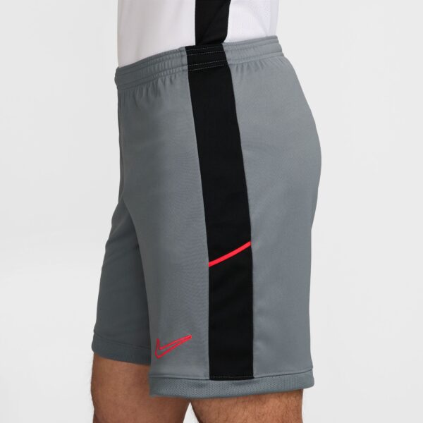 NIKE M NK DF ACD25 SHORT K BR COOL GREY/BLACK/BRIGHT CRIMSON – Bild 3