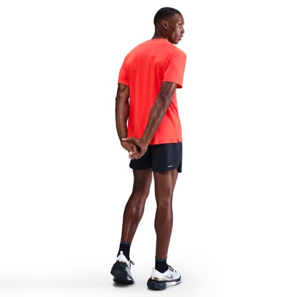 NIKE M NK DF UV MILER SS BRIGHT CRIMSON/REFLECTIVE SILV – Bild 2