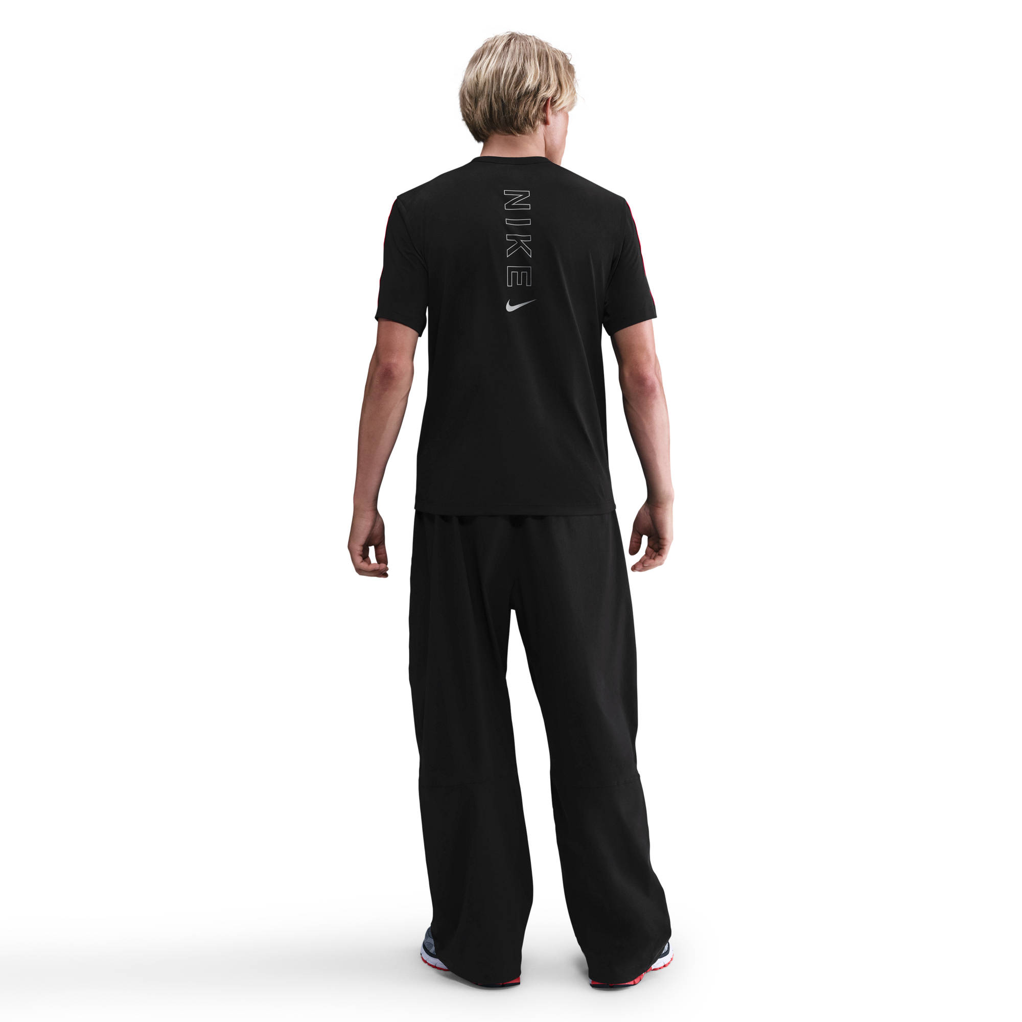 NIKE M NSW CS DF TEE BLACK/BLACK – Bild 5