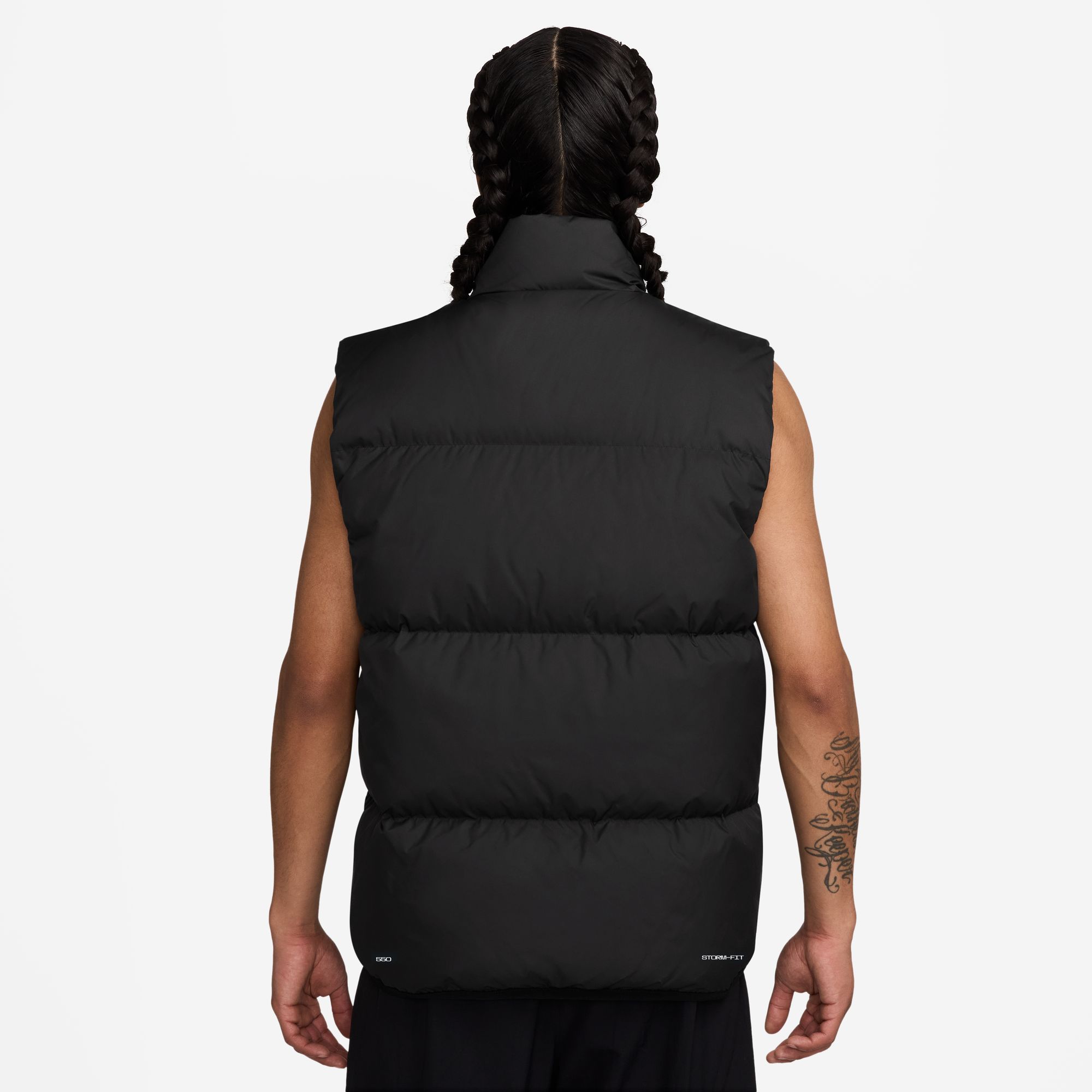 NIKE M SF CLUB PUFFER VEST 550 BLACK/WHITE – Bild 2