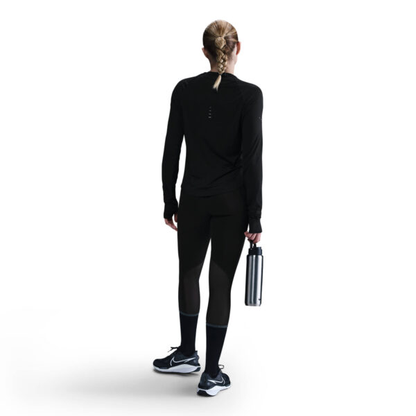 NIKE W NK SWIFT DF UV LS CRW BLACK/REFLECTIVE SILV – Bild 3