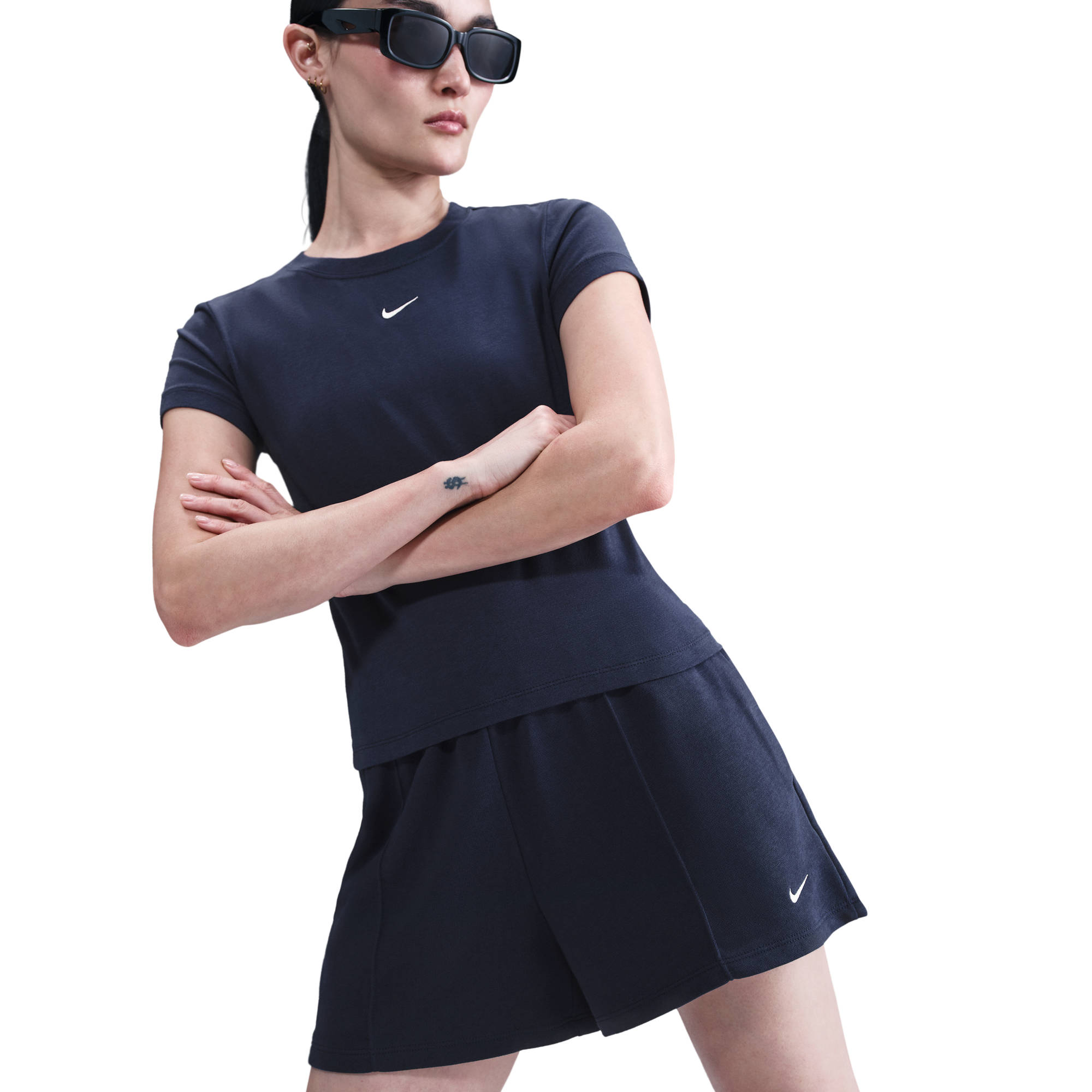 NIKE W NSW NK CHLL FT MR 4IN SHORT MIDNIGHT NAVY/SAIL – Bild 4