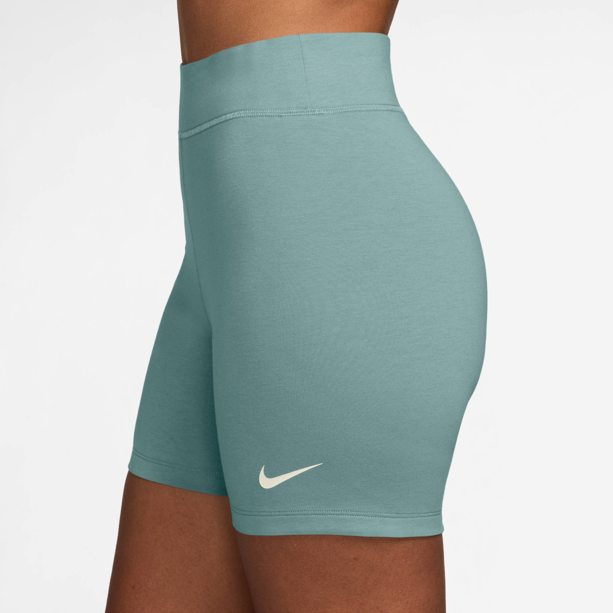 NIKE W NSW NK CLSC HR 5IN SHORT LBR CANNON/SAIL – Bild 2