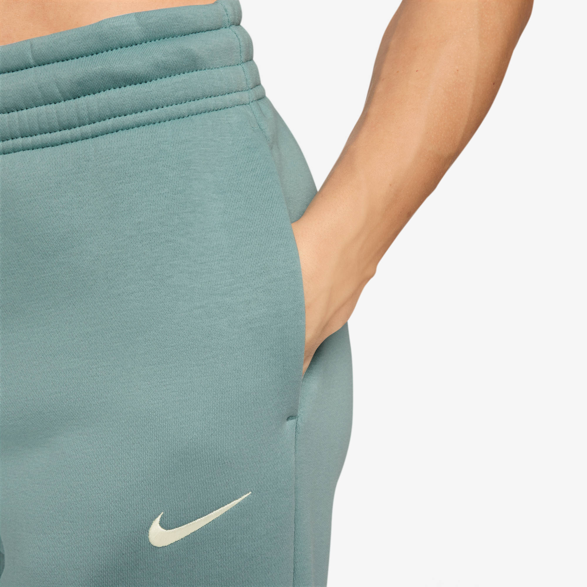 NIKE W NSW PHNX FLC MR PANT STD CANNON/SAIL – Bild 2