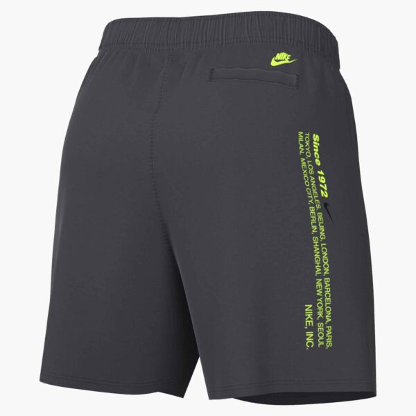 NIKE M NK CLUB BB SHORT SWSH SPORT ANTHRACITE/VOLT – Bild 2