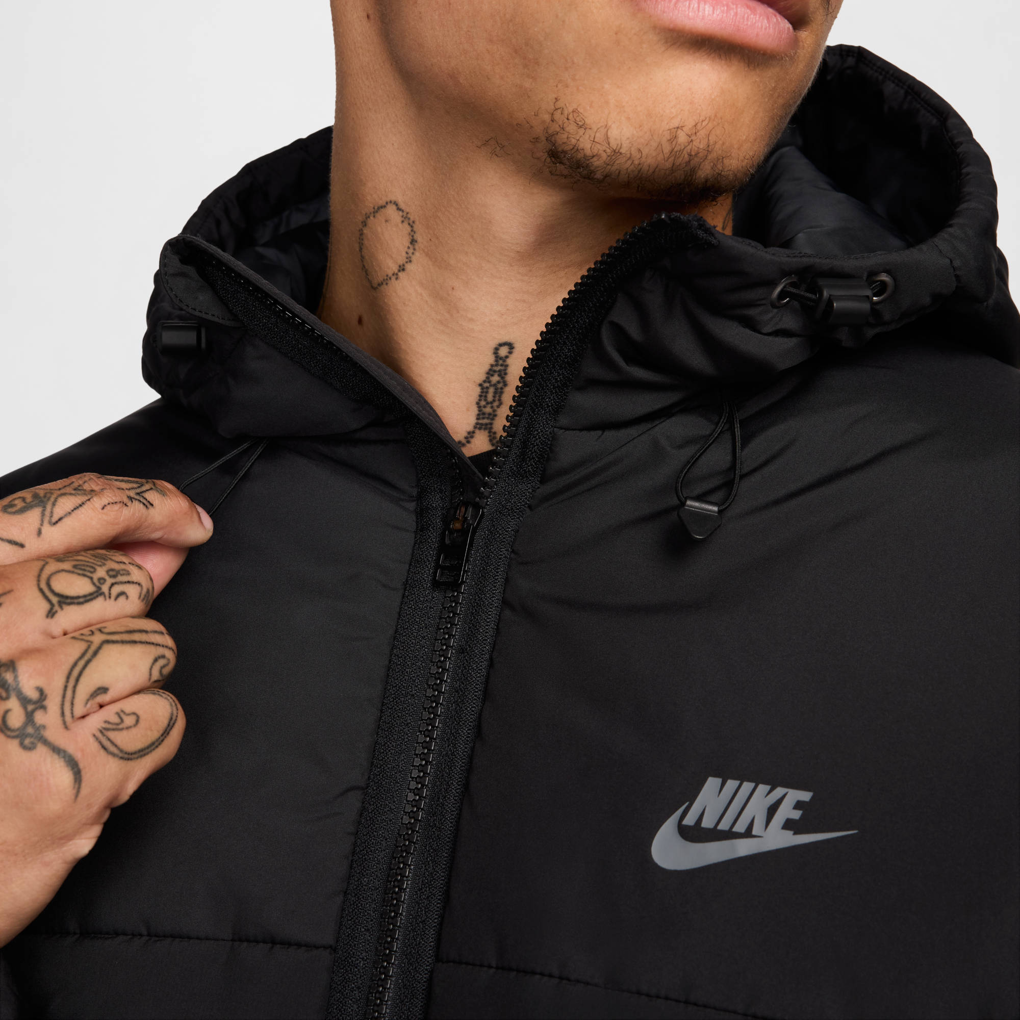 NIKE M NSW OW SYN FILL JKT BLACK/BLACK – Bild 4