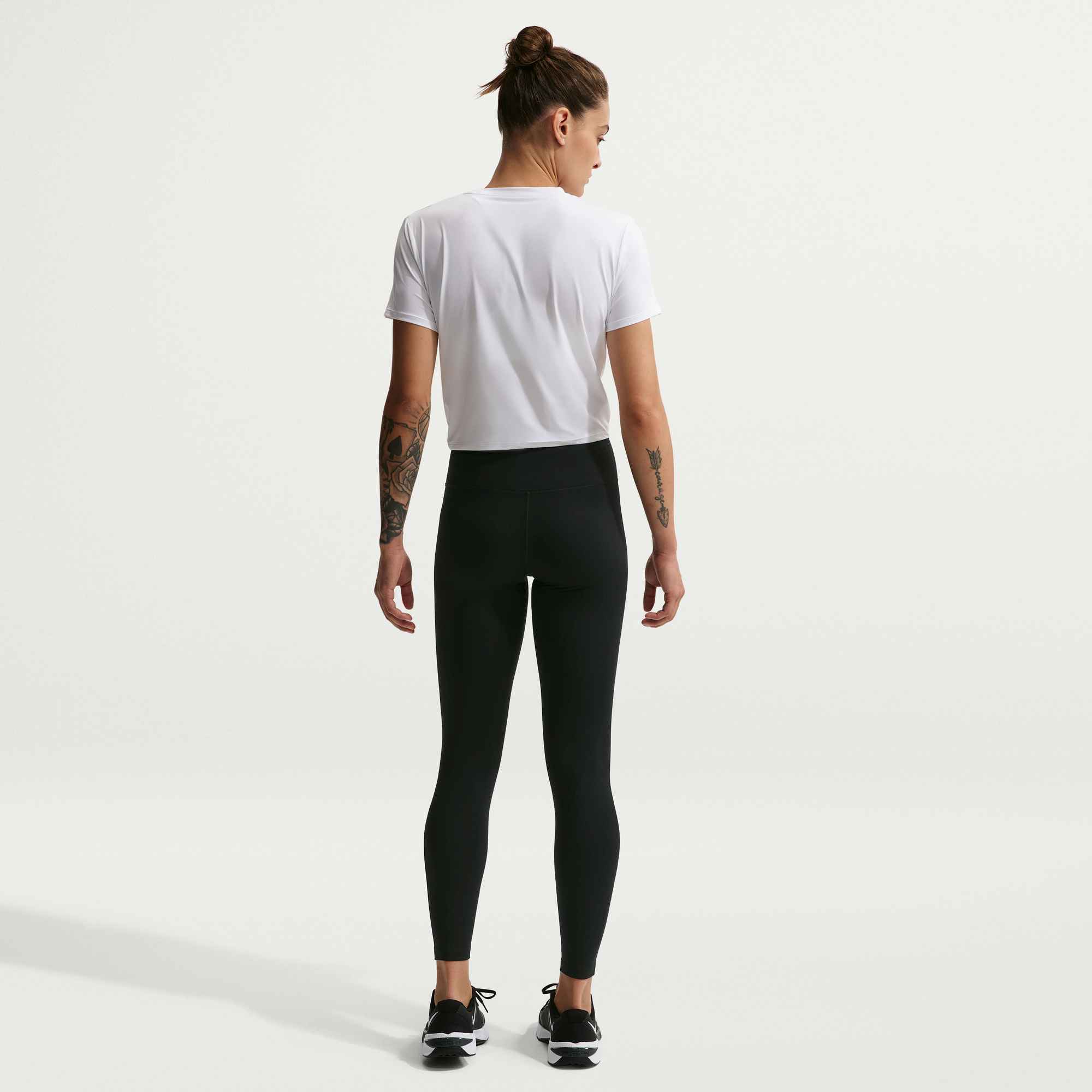 NIKE W NK DF ONE HR TIGHT USEAM BLACK/WHITE – Bild 2