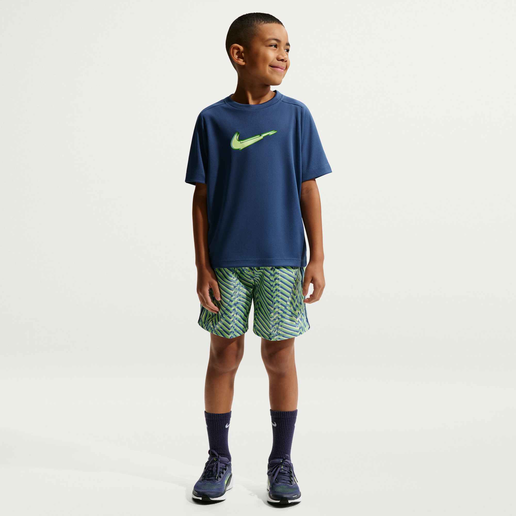 NIKE B NK DF MULTI SS TOP BOLD GX MYSTIC NAVY/WHITE