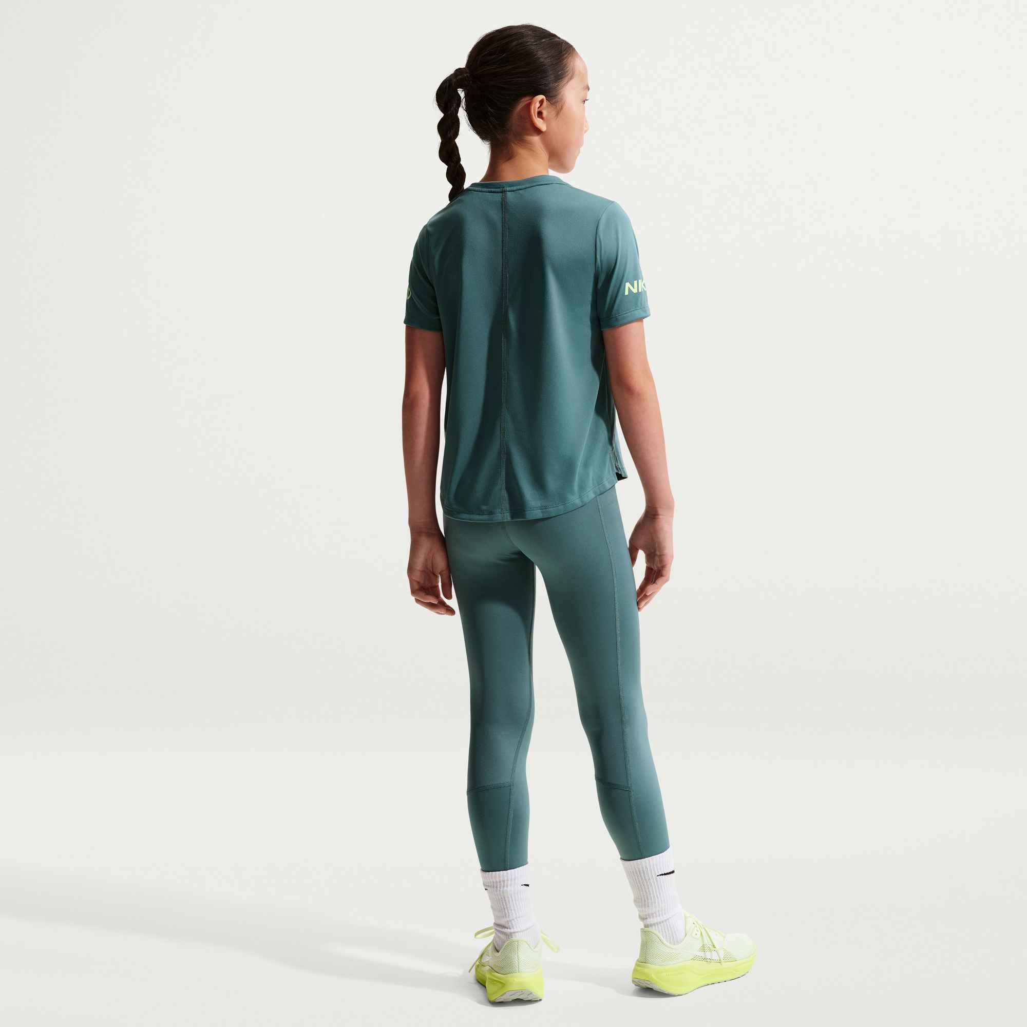 NIKE G NP DF SS TOP HBR VNR MINERAL SLATE/LT LIQUID LIME – Bild 2