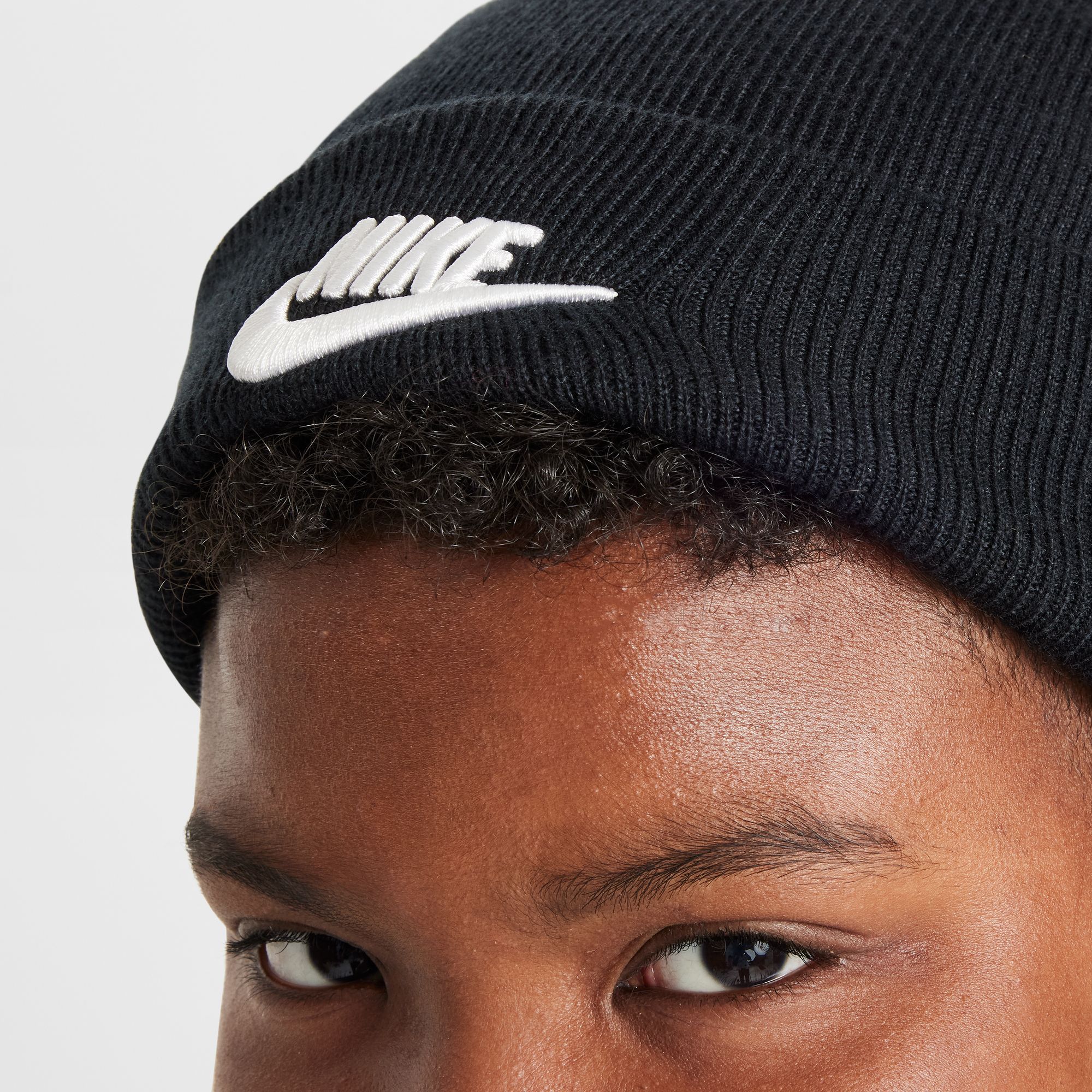 NIKE K NK PEAK BEANIE TC FUT BLACK/WHITE – Bild 4