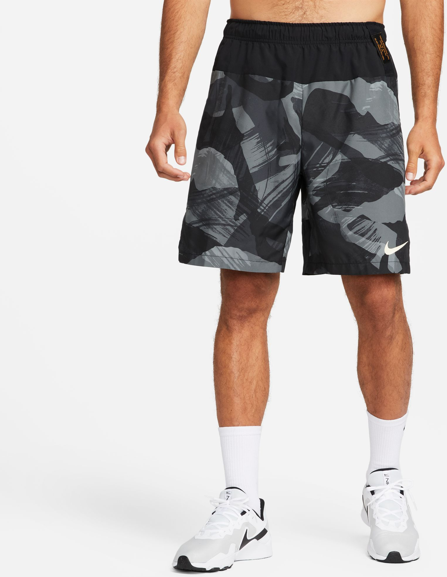 NIKE M NK DF FLX WVN SHRT 9IN CAMO BLACK/BLACK/COCONUT MILK – Bild 3