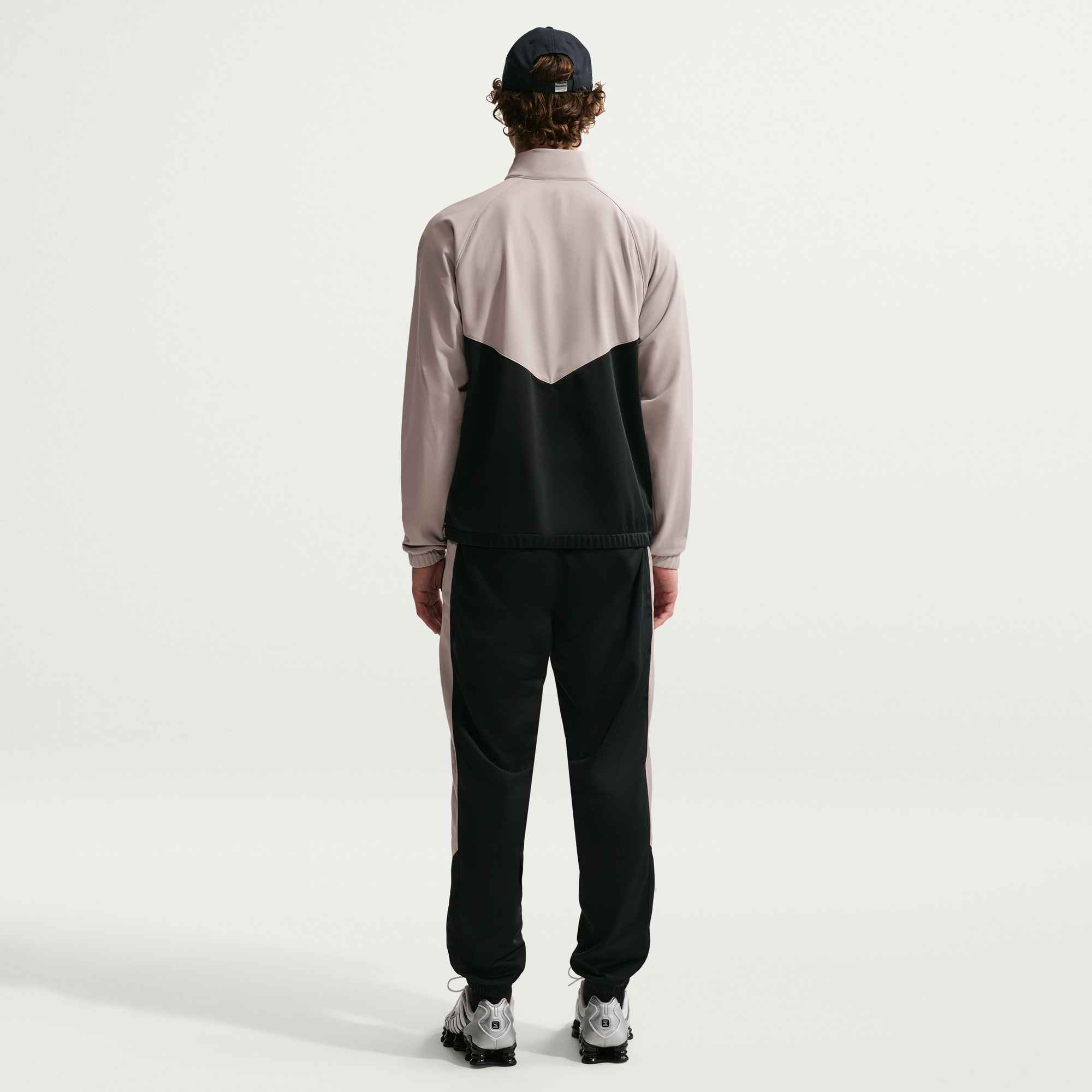 NIKE M NK WR PK TRK SUIT BLACK/MOON PARTICLE/VOLT – Bild 2