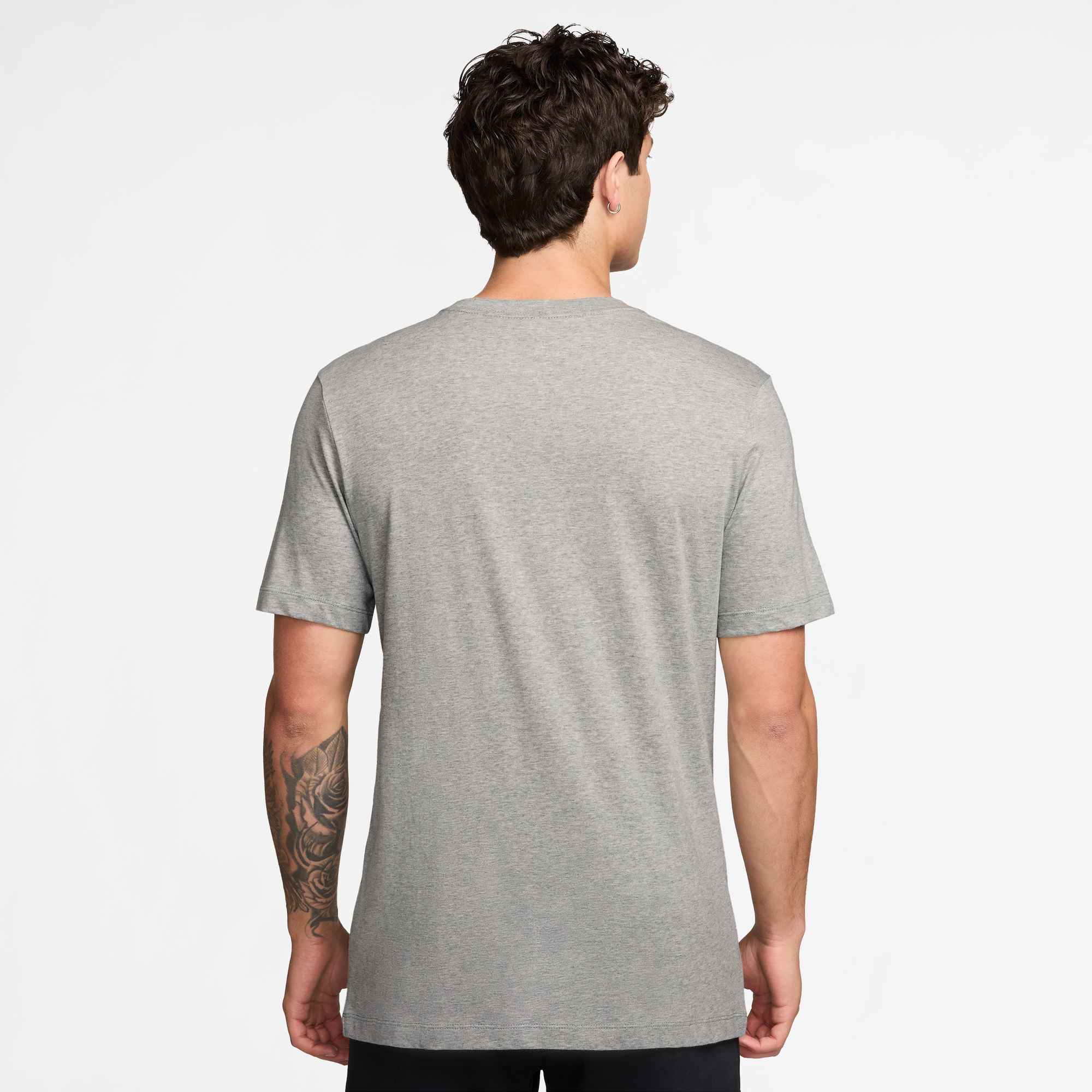 NIKE U NSW TEE STD CELEBRATE BRND DK GREY HEATHER – Bild 2