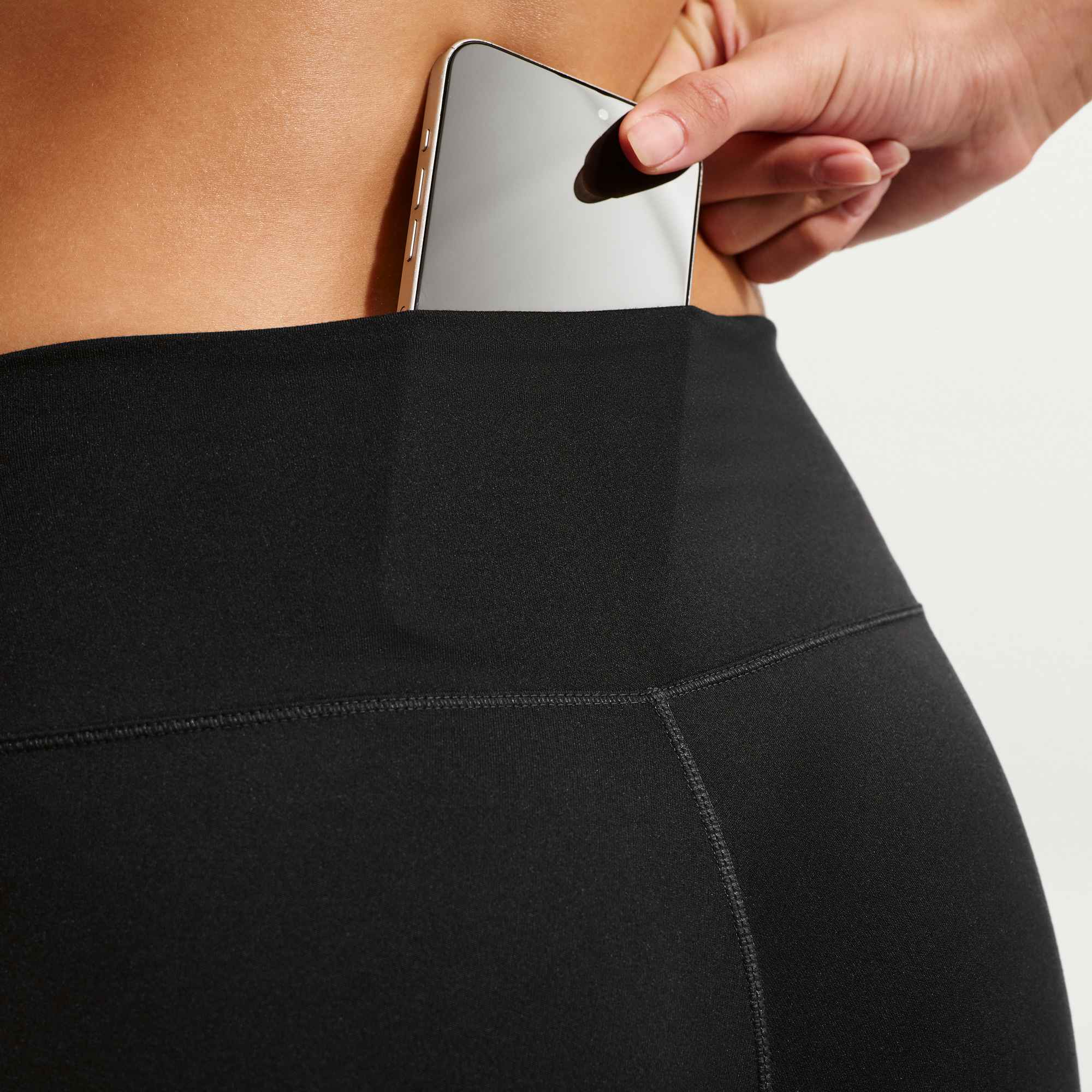 NIKE W NK DF ONE HR 7/8 TIGHT USEAM BLACK/WHITE – Bild 3