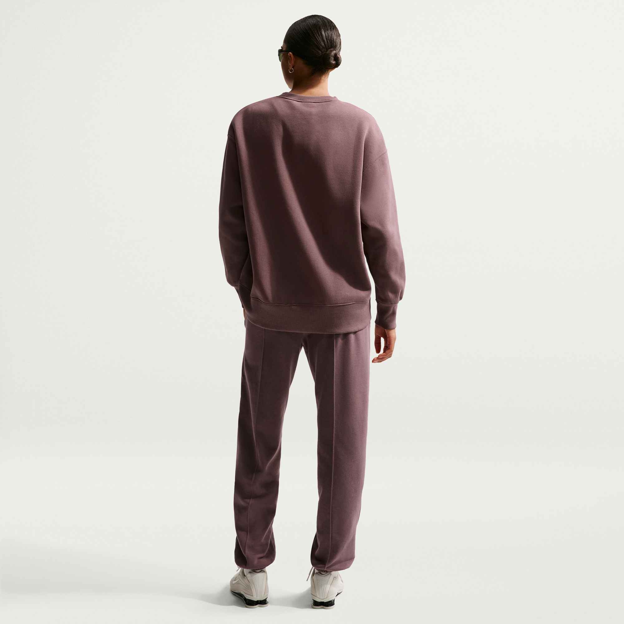 NIKE W NSW CHLL FT JGGR PANT TATTOO/TATTOO/SAIL – Bild 2