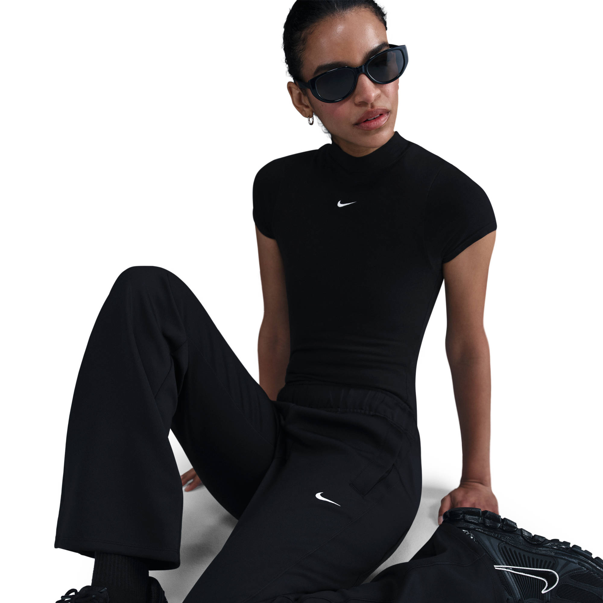 NIKE W NSW NK WR MR POLY KNIT PNT BLACK/BLACK/WHITE – Bild 5