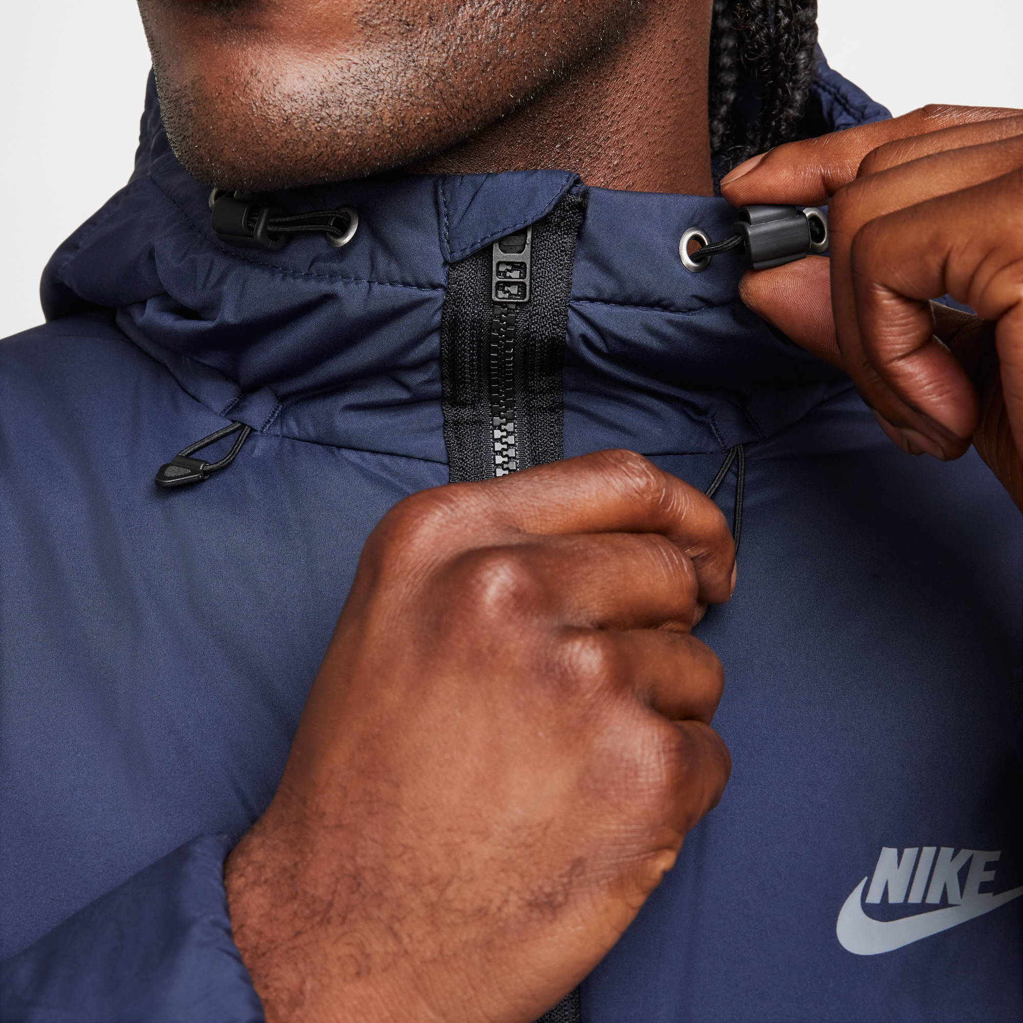 NIKE M NSW OW SYN FILL JKT OBSIDIAN/OBSIDIAN – Bild 4