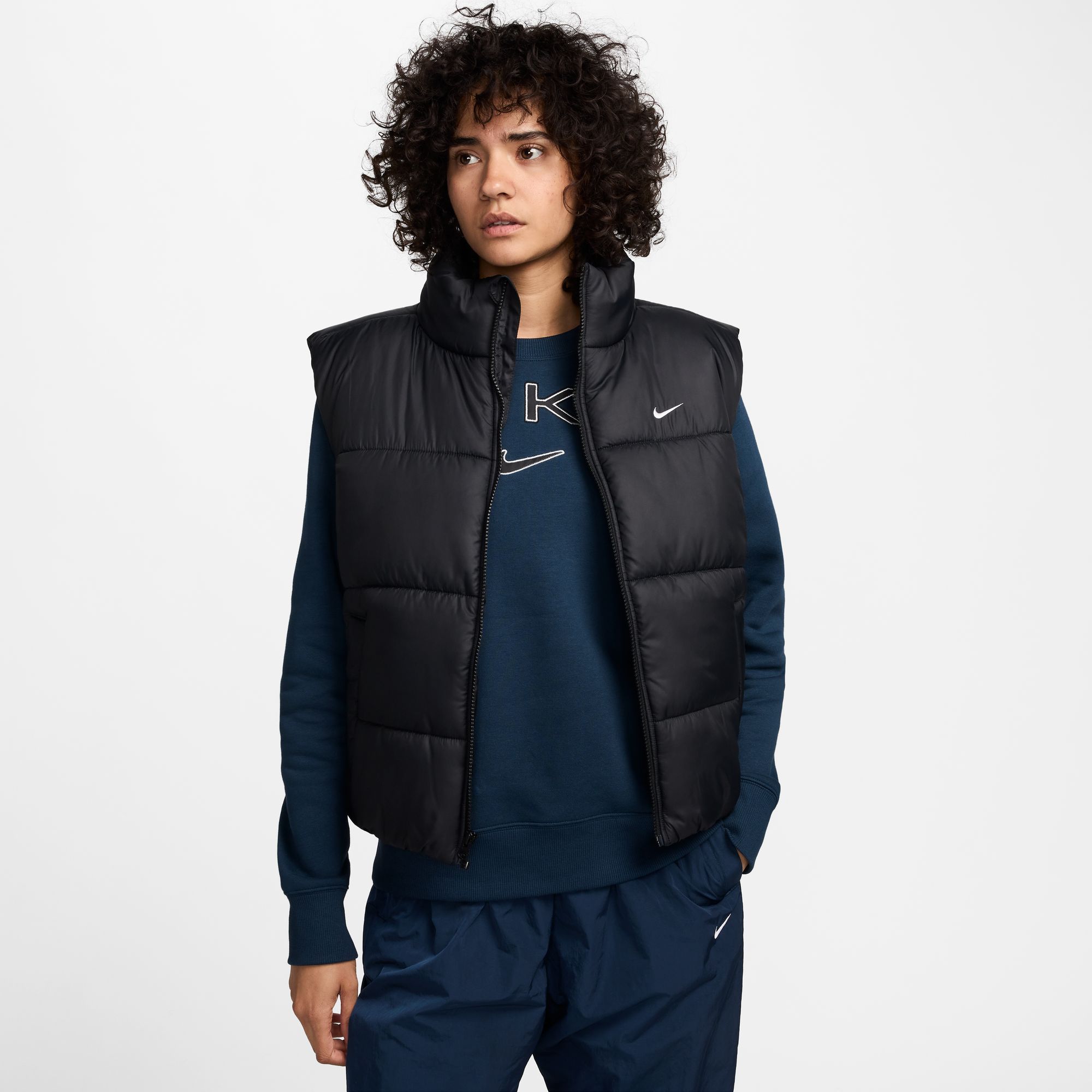 NIKE W NSW TF SYNFL NK CLSC VEST BLACK/WHITE