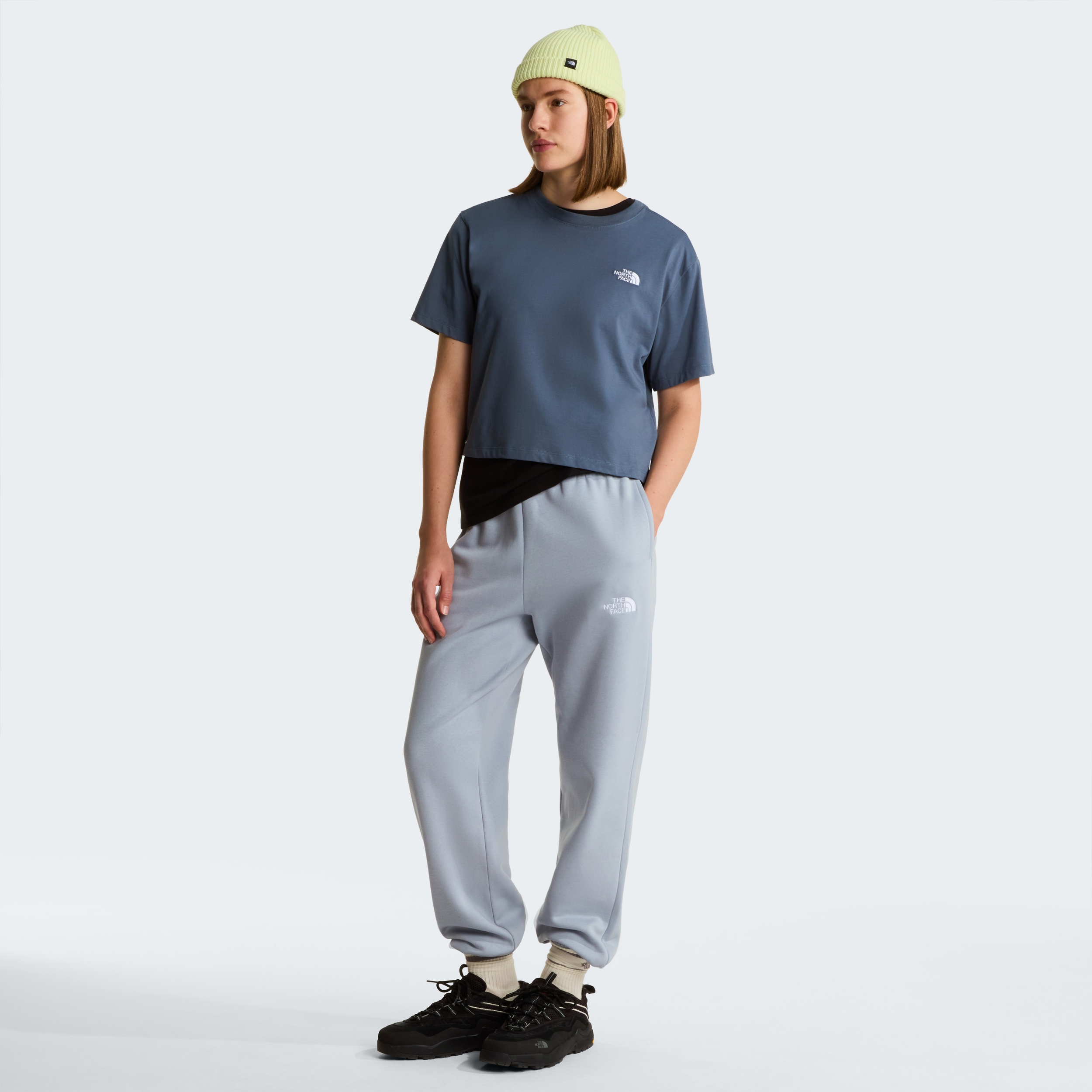 THE NORTH FACE W EVOLUTION SIMPLE DOME CROP RLX SS TEE GRANITE GREY – Bild 4