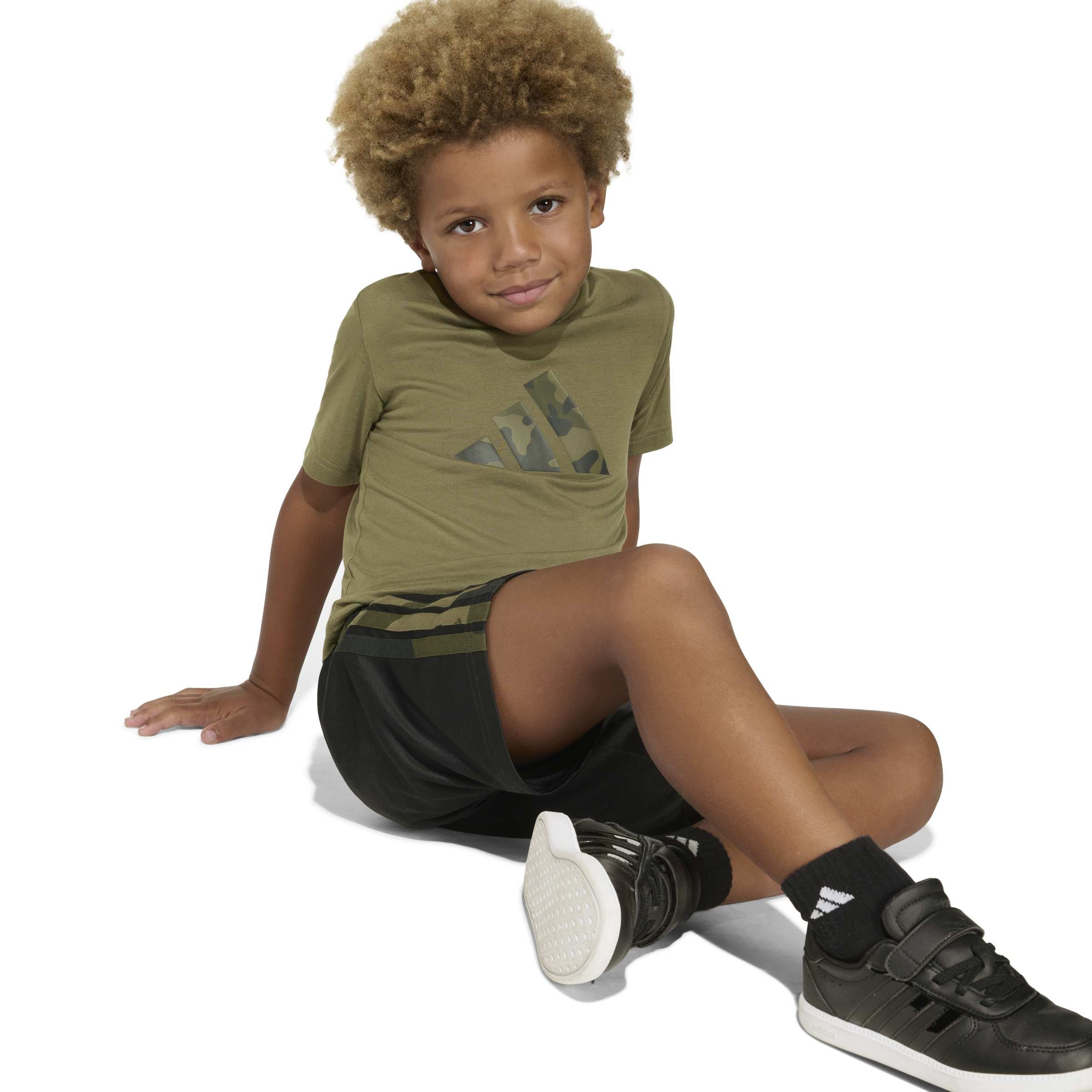 ADIDAS LK TR-ES PR SET OLISTR/MULTCO – Bild 8