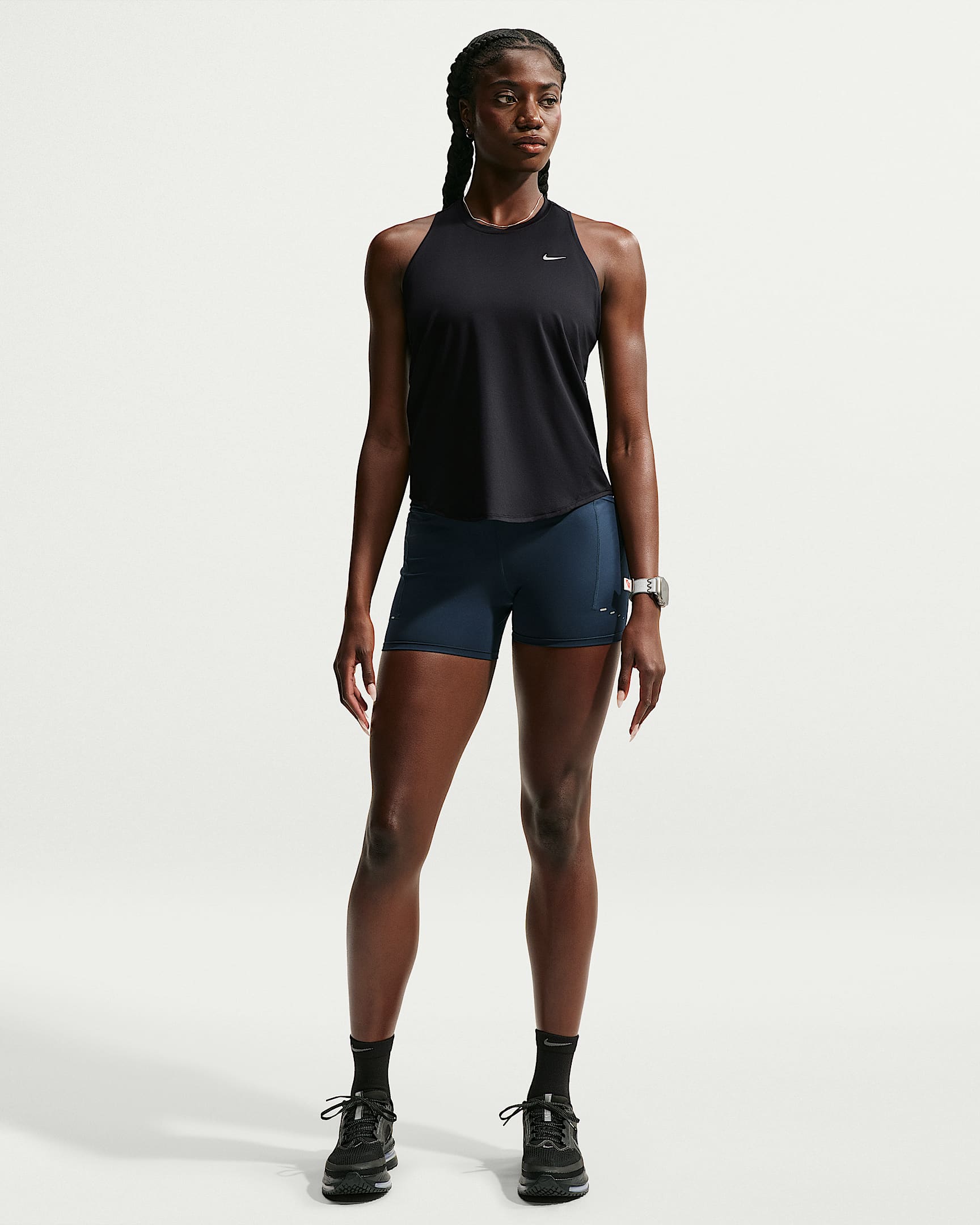 NIKE W NK SWIFT DF TANK STNDRD BLACK/REFLECTIVE SILV – Bild 4