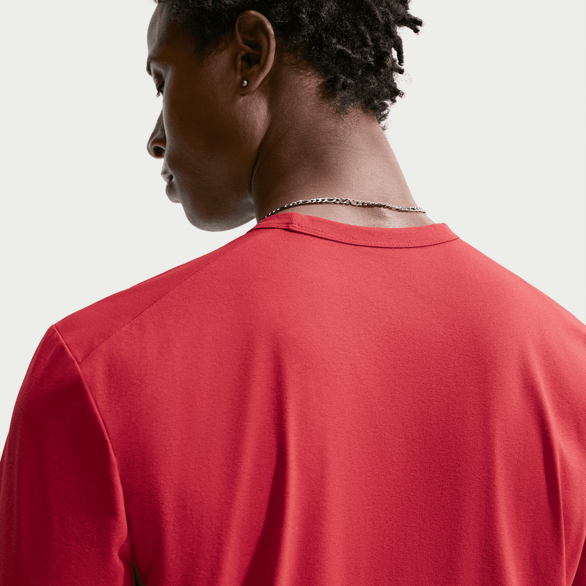 NIKE M NK DF UV HYVERSE TOP FLD GFX TOUGH RED/BLACK – Bild 2