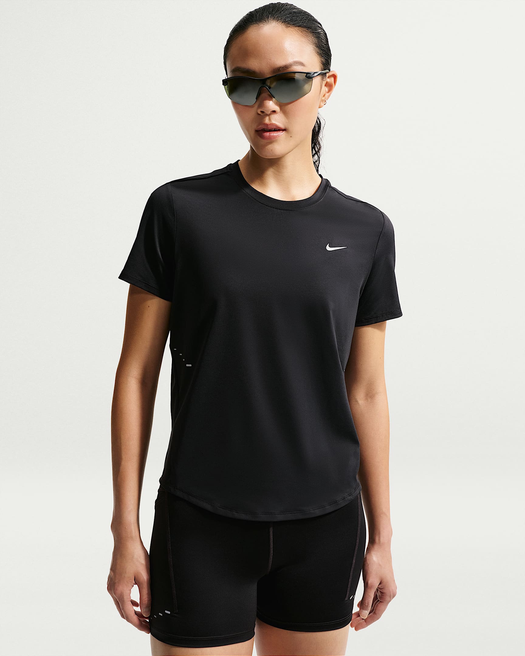 NIKE W NK SWIFT DF TOP SS STNDRD ALUMINUM/REFLECTIVE SILV