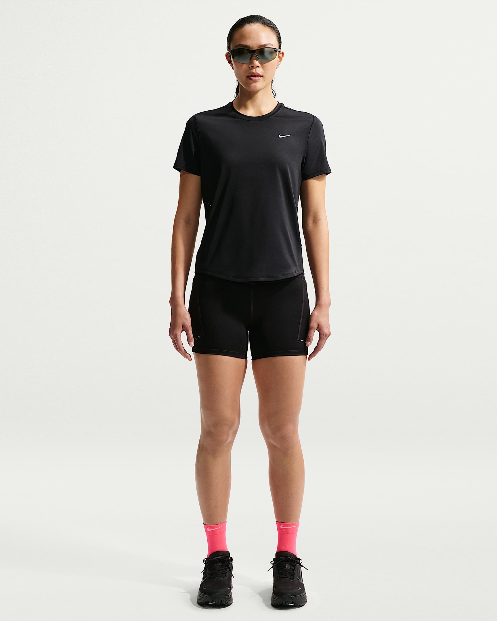 NIKE W NK SWIFT DF TOP SS STNDRD ALUMINUM/REFLECTIVE SILV – Bild 4
