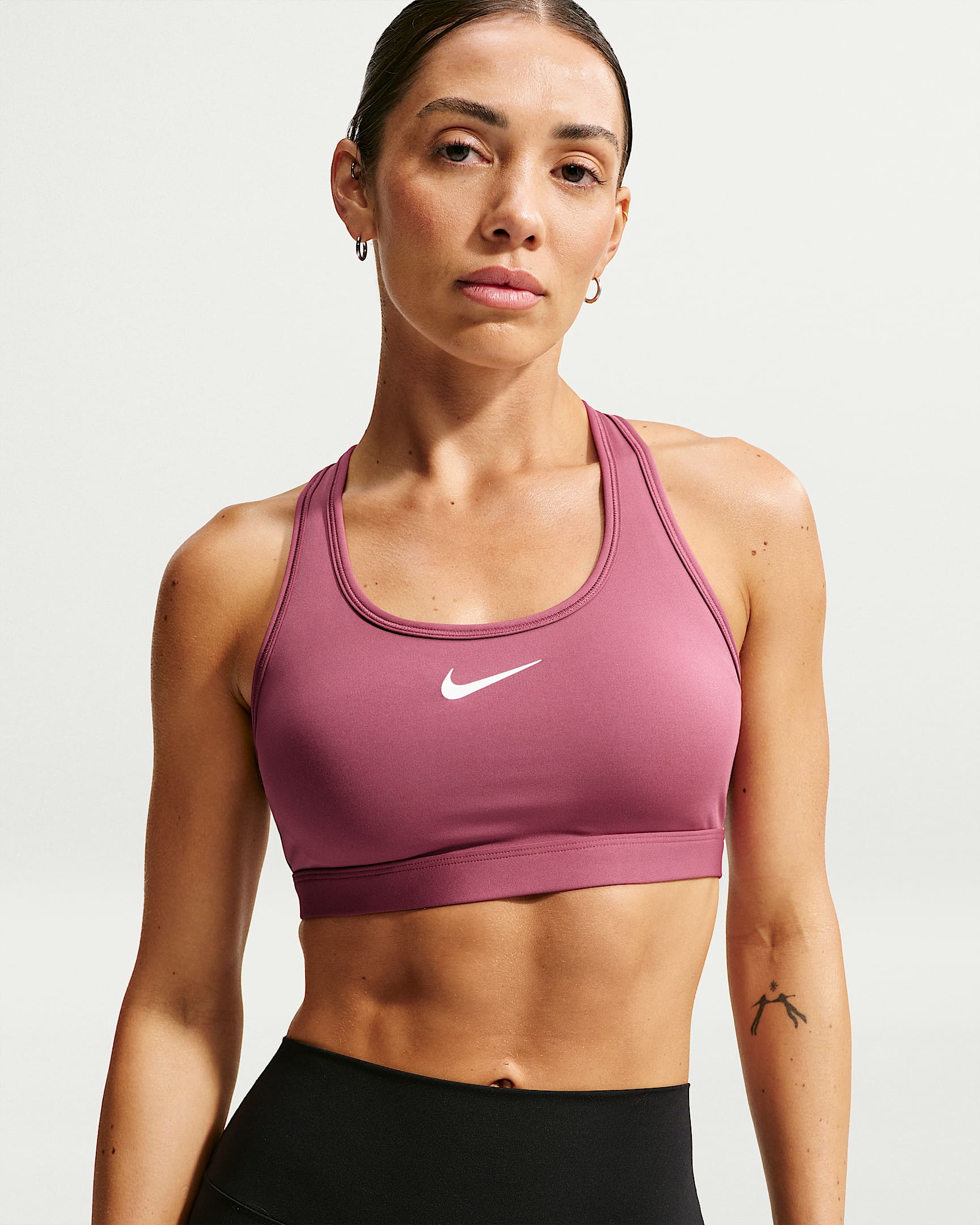 NIKE W NK SWSH MED SPT BRA PINK SMOKE/WHITE