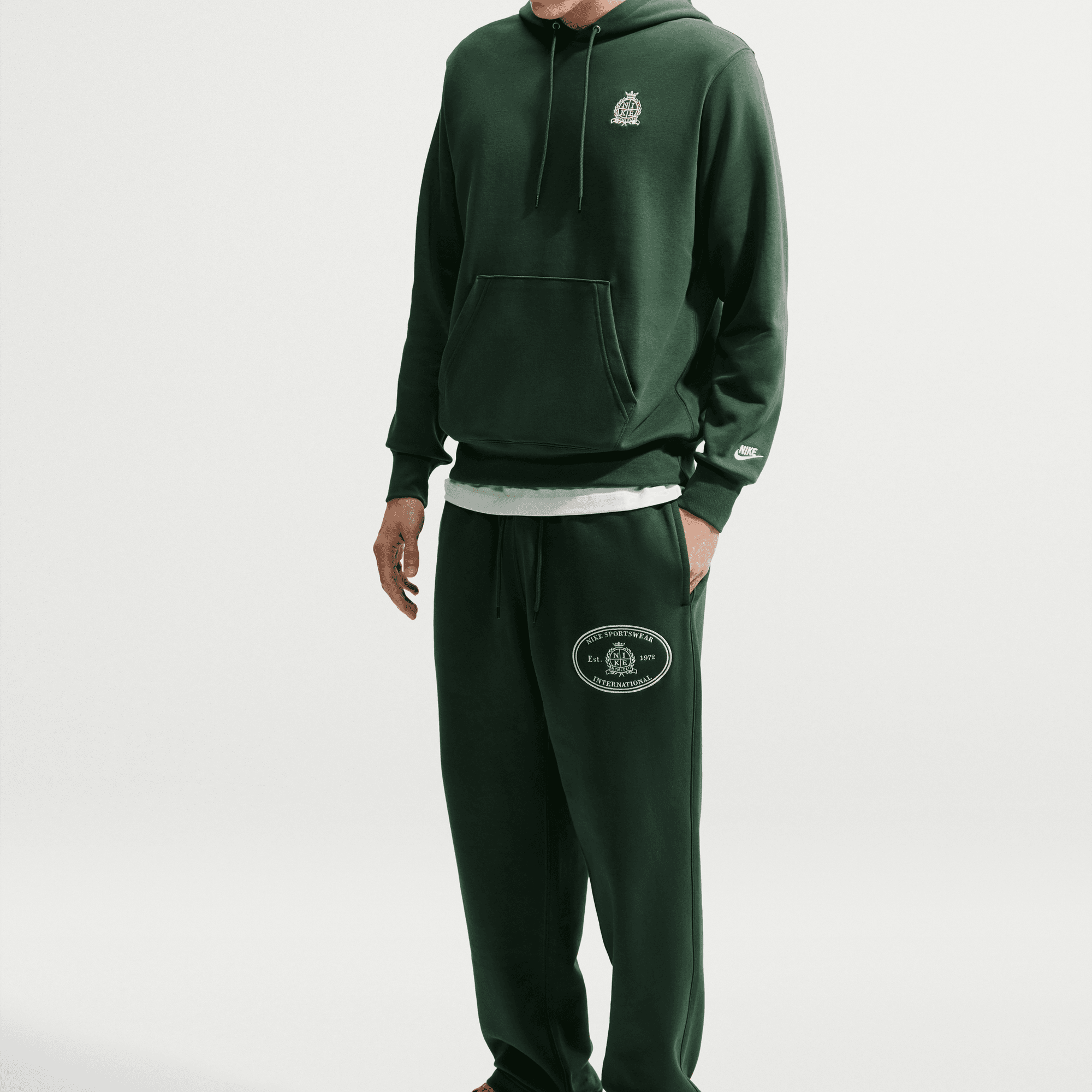 NIKE M NK CLUB BB OH PANT NCC FIR/FIR/SANDDRIFT – Bild 5